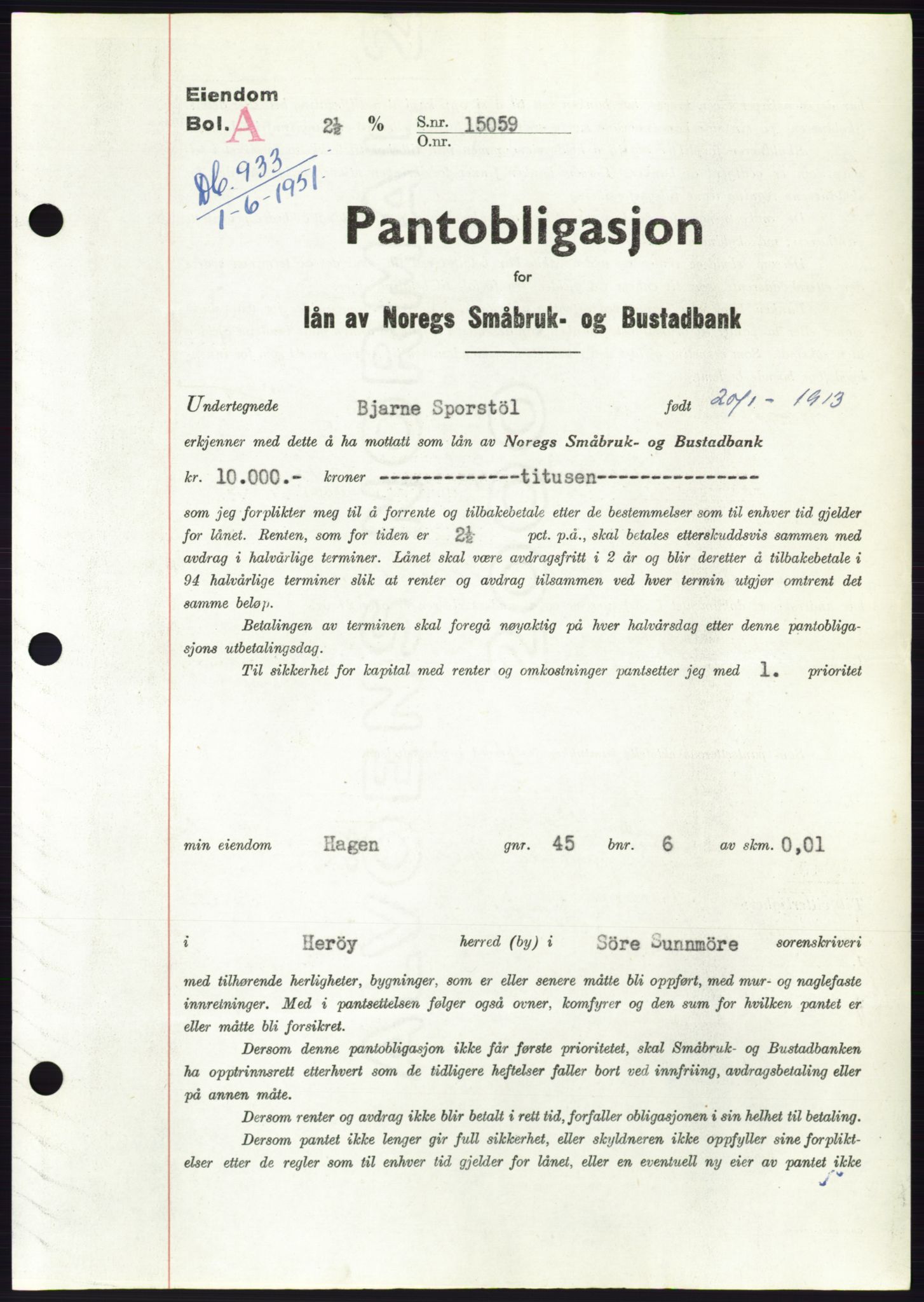 Søre Sunnmøre sorenskriveri, SAT/A-4122/1/2/2C/L0120: Pantebok nr. 8B, 1951-1951, Dagboknr: 933/1951