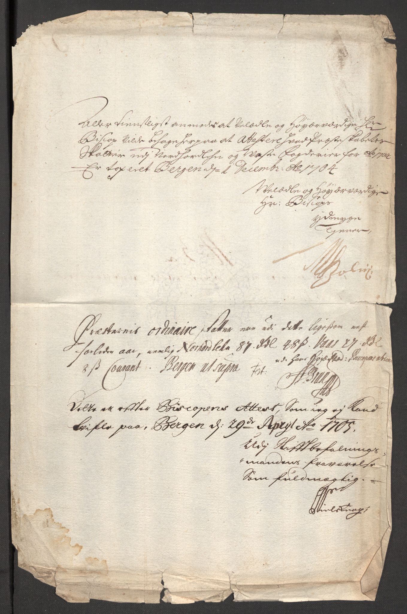 Rentekammeret inntil 1814, Reviderte regnskaper, Fogderegnskap, RA/EA-4092/R51/L3187: Fogderegnskap Nordhordland og Voss, 1704-1705, s. 137