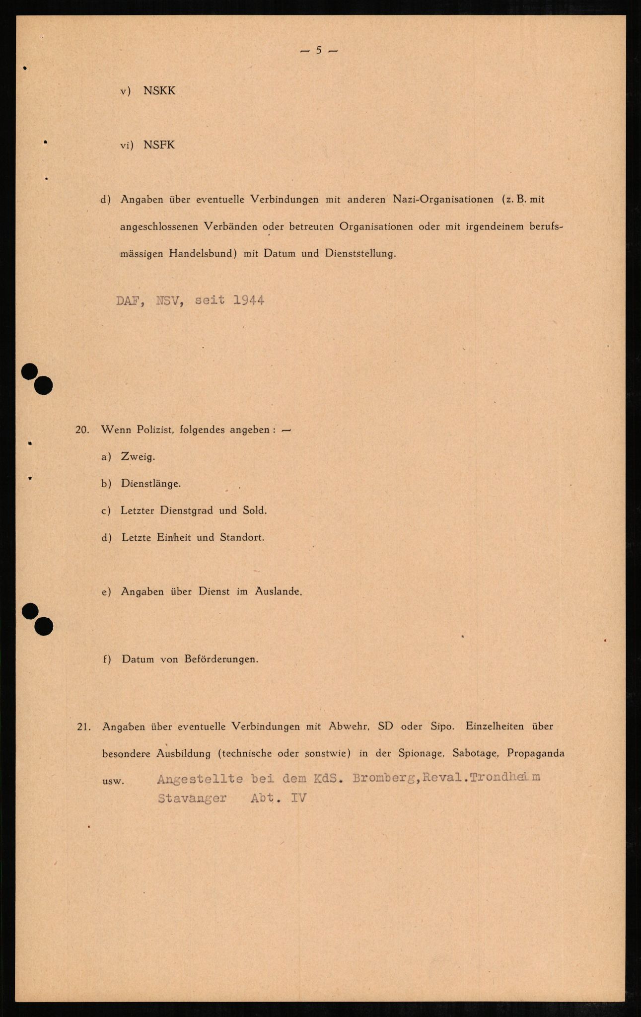 Forsvaret, Forsvarets overkommando II, AV/RA-RAFA-3915/D/Db/L0003: CI Questionaires. Tyske okkupasjonsstyrker i Norge. Tyskere., 1945-1946, s. 539