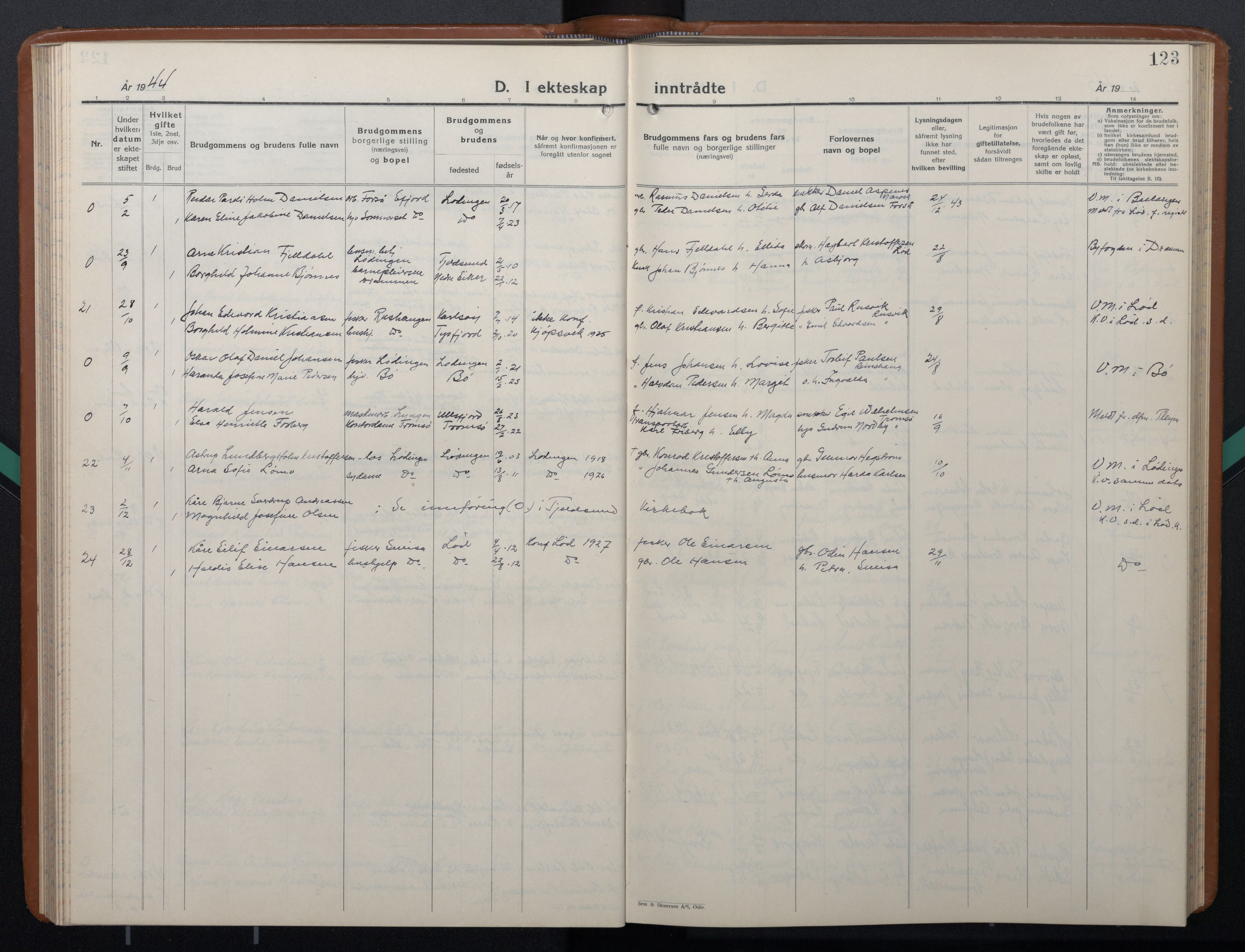 Ministerialprotokoller, klokkerbøker og fødselsregistre - Nordland, AV/SAT-A-1459/872/L1051: Klokkerbok nr. 872C07, 1939-1947, s. 123