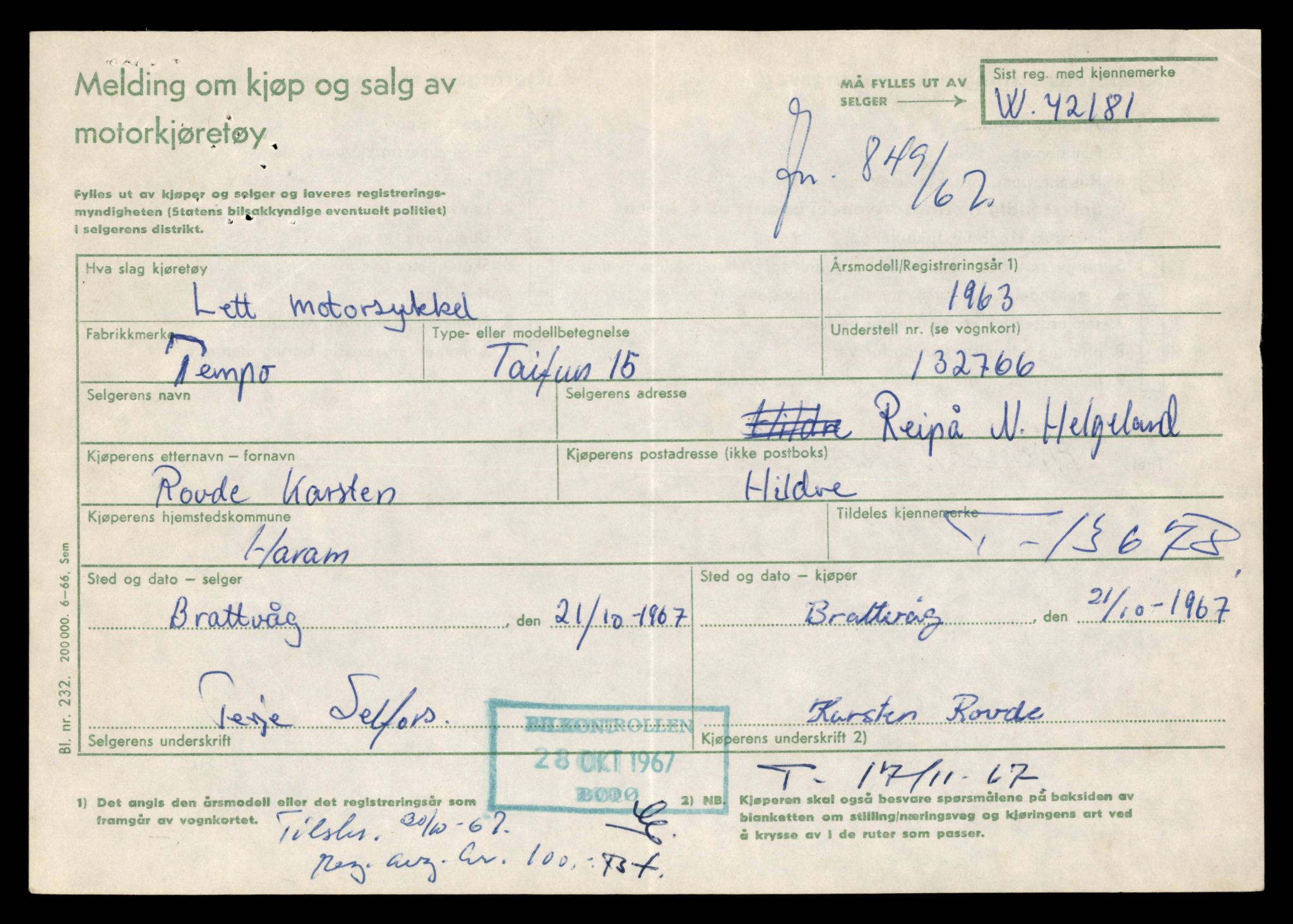 Møre og Romsdal vegkontor - Ålesund trafikkstasjon, AV/SAT-A-4099/F/Fe/L0040: Registreringskort for kjøretøy T 13531 - T 13709, 1927-1998, s. 2569