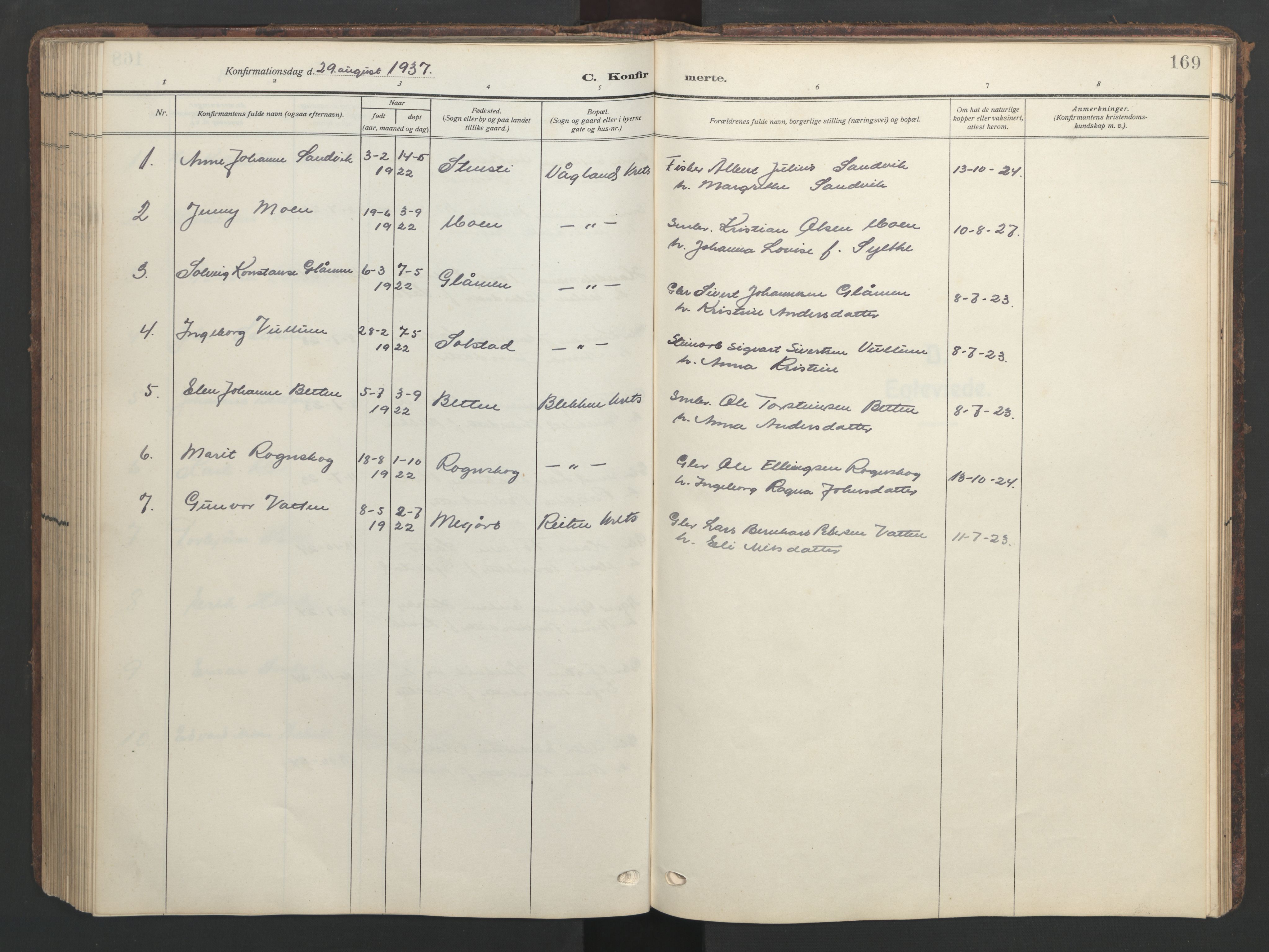 Ministerialprotokoller, klokkerbøker og fødselsregistre - Møre og Romsdal, AV/SAT-A-1454/576/L0891: Klokkerbok nr. 576C02, 1909-1946, s. 169