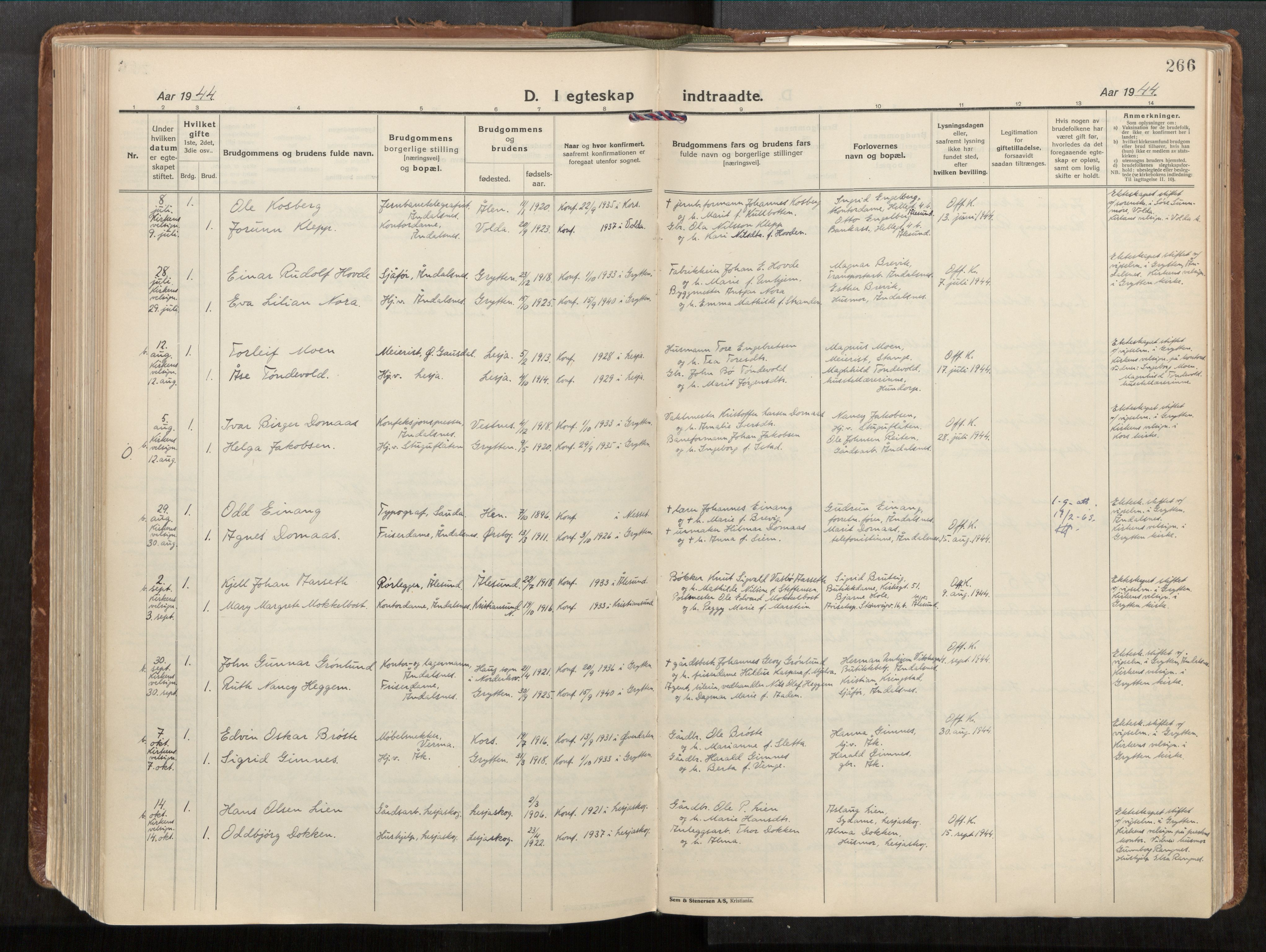 Ministerialprotokoller, klokkerbøker og fødselsregistre - Møre og Romsdal, AV/SAT-A-1454/544/L0587: Ministerialbok nr. 544A11, 1924-1954, s. 266