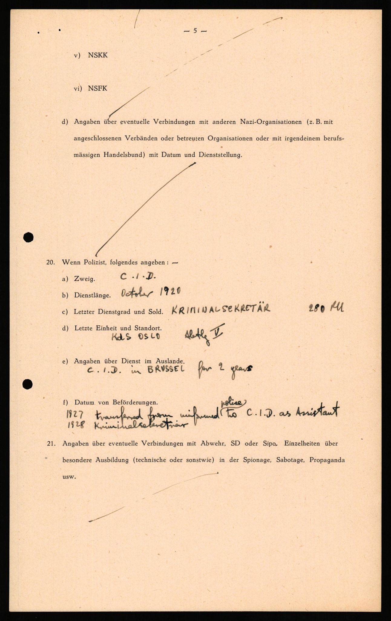 Forsvaret, Forsvarets overkommando II, RA/RAFA-3915/D/Db/L0031: CI Questionaires. Tyske okkupasjonsstyrker i Norge. Tyskere., 1945-1946, s. 389