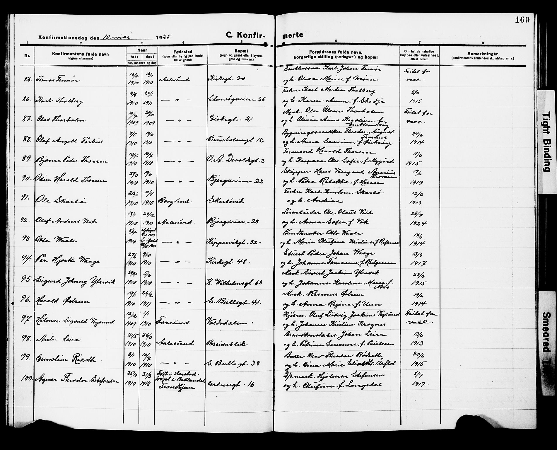 Ministerialprotokoller, klokkerbøker og fødselsregistre - Møre og Romsdal, AV/SAT-A-1454/529/L0472: Klokkerbok nr. 529C09, 1917-1929, s. 169