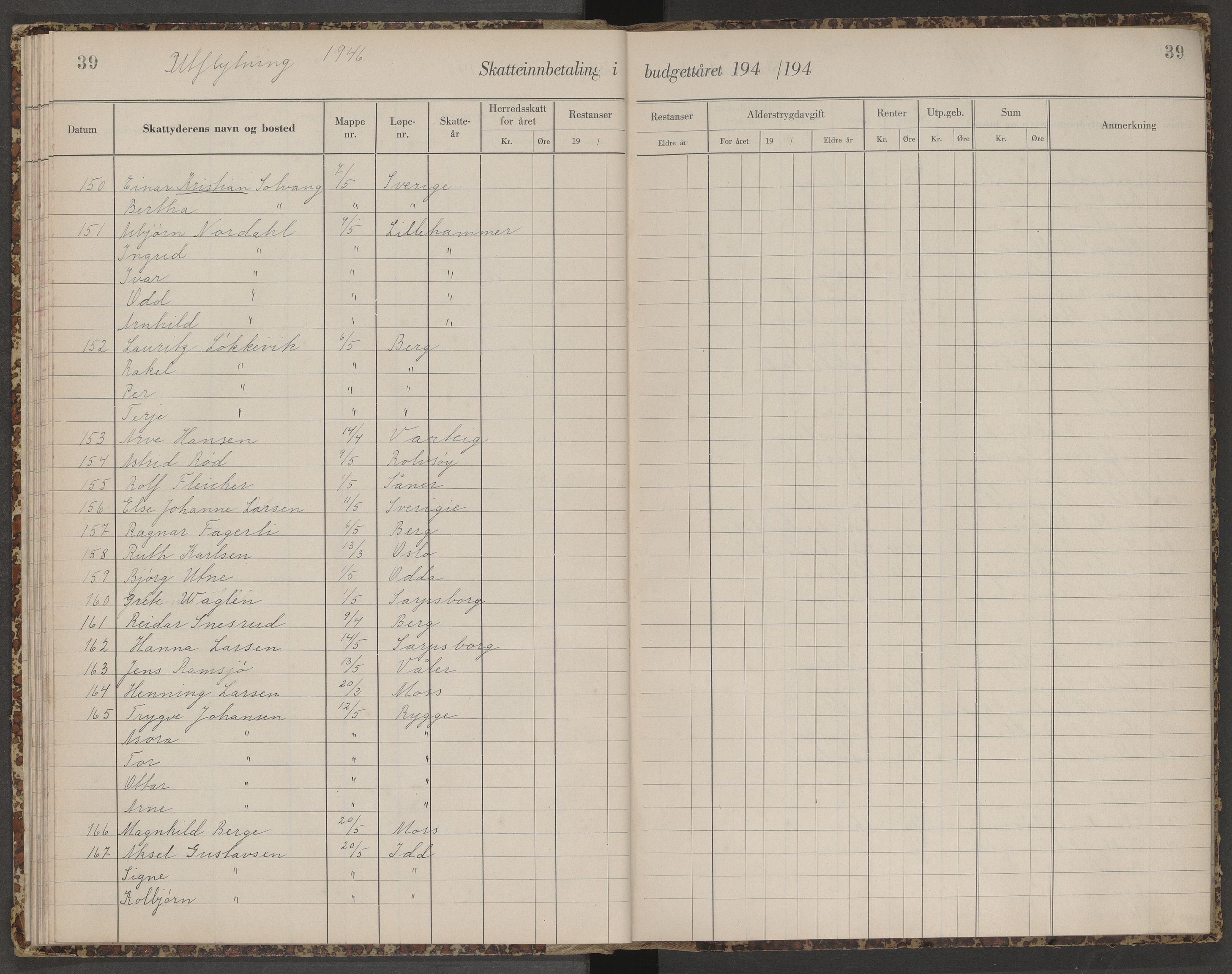 Skjeberg folkeregister, AV/SAO-A-10495/K/Ka/L0003: Fortegnelse over inn- og utflyttede, 1943-1947, s. 39