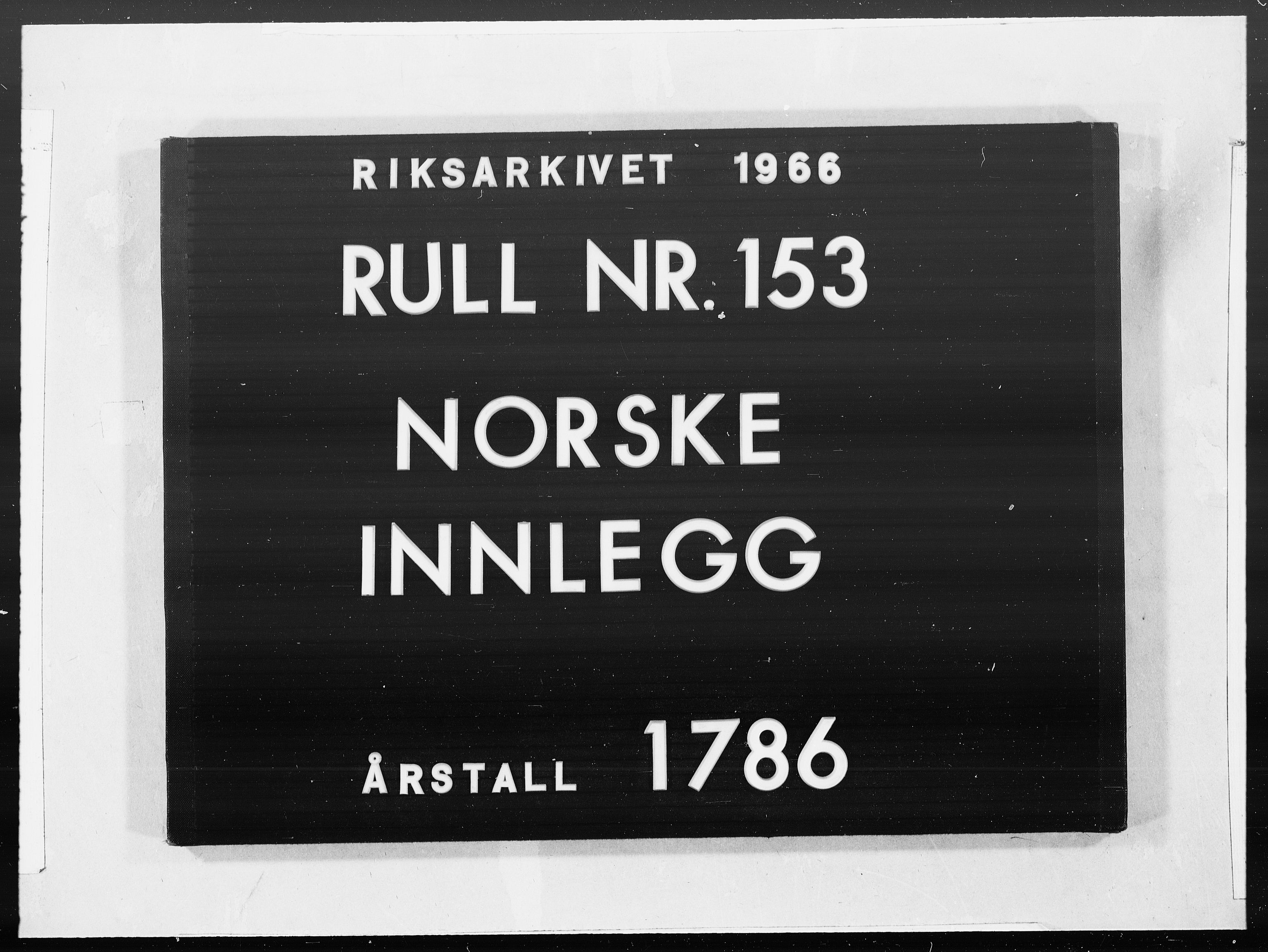 Danske Kanselli 1572-1799, AV/RA-EA-3023/F/Fc/Fcc/Fcca/L0259: Norske innlegg 1572-1799, 1786, s. 208