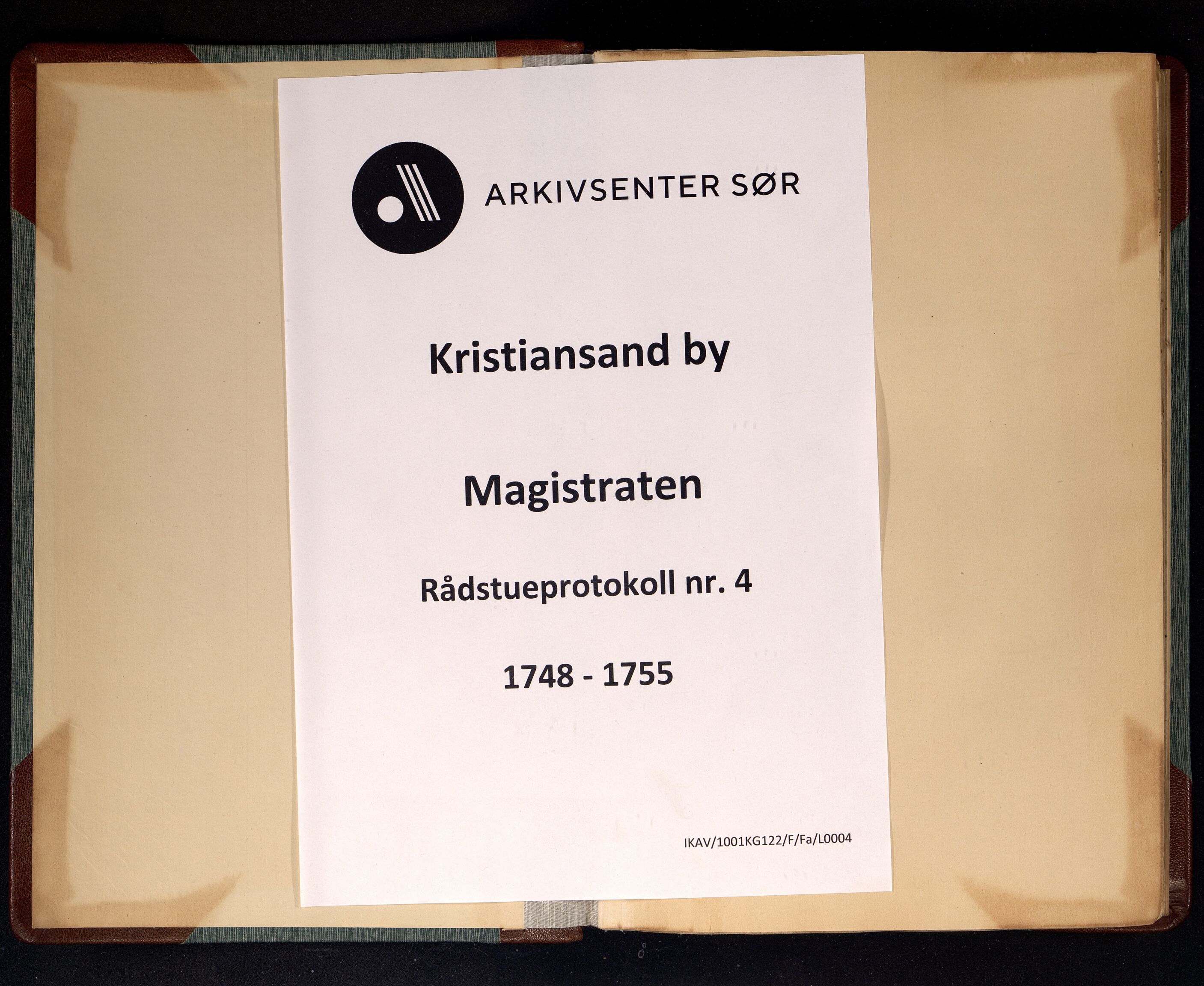 Kristiansand By - Magistraten, ARKSOR/1001KG122/F/Fa/L0004: Rådstueprotokoll nr.4, 1748-1755