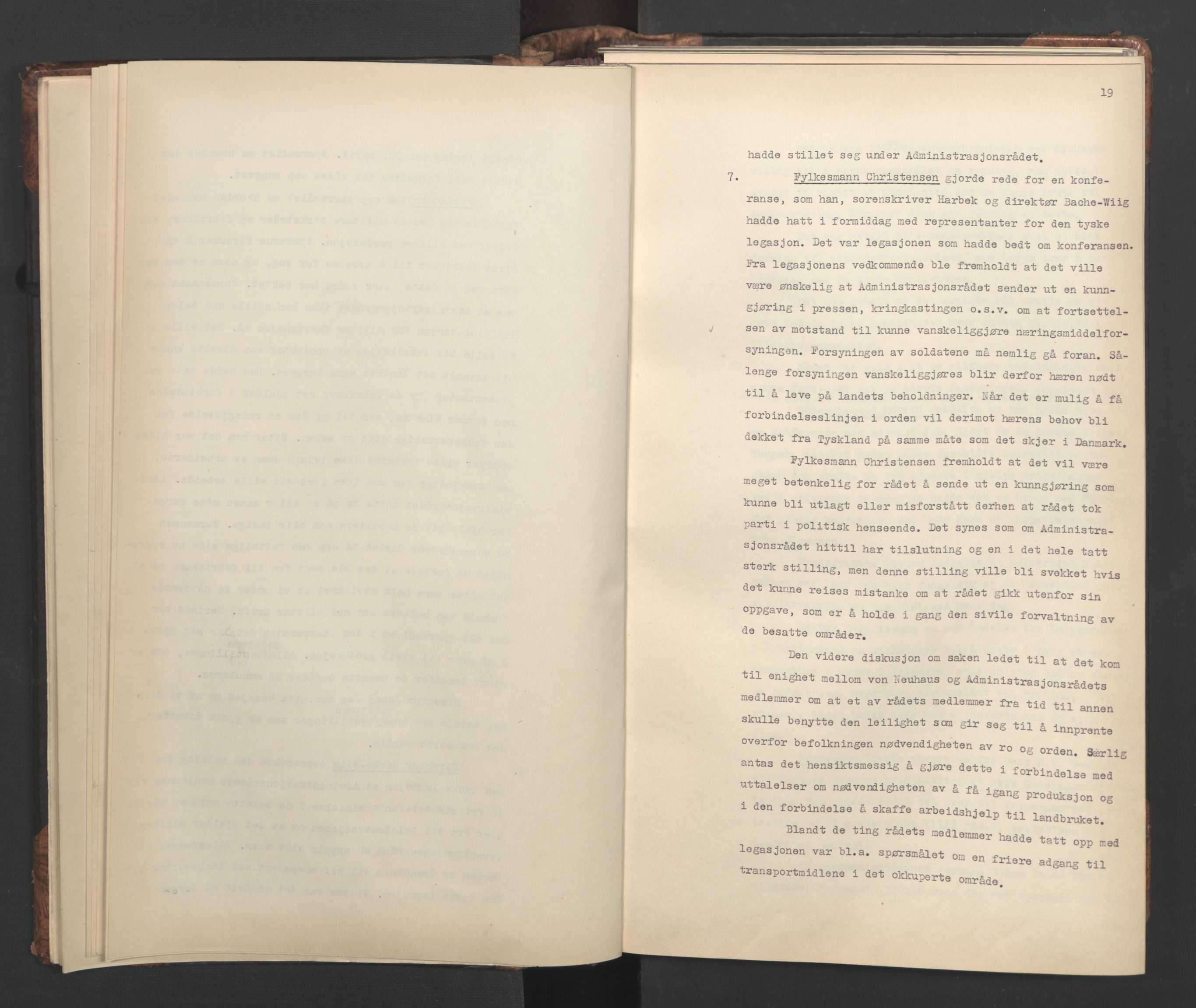 Administrasjonsrådet, AV/RA-S-1004/A/L0001: Møteprotokoll med tillegg 15/4-25/9, 1940, s. 19