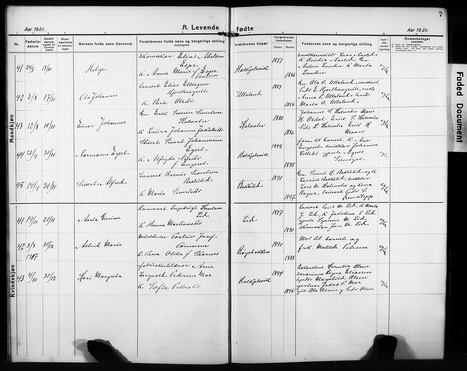 Ministerialprotokoller, klokkerbøker og fødselsregistre - Møre og Romsdal, AV/SAT-A-1454/511/L0160: Klokkerbok nr. 511C06, 1920-1932, s. 7