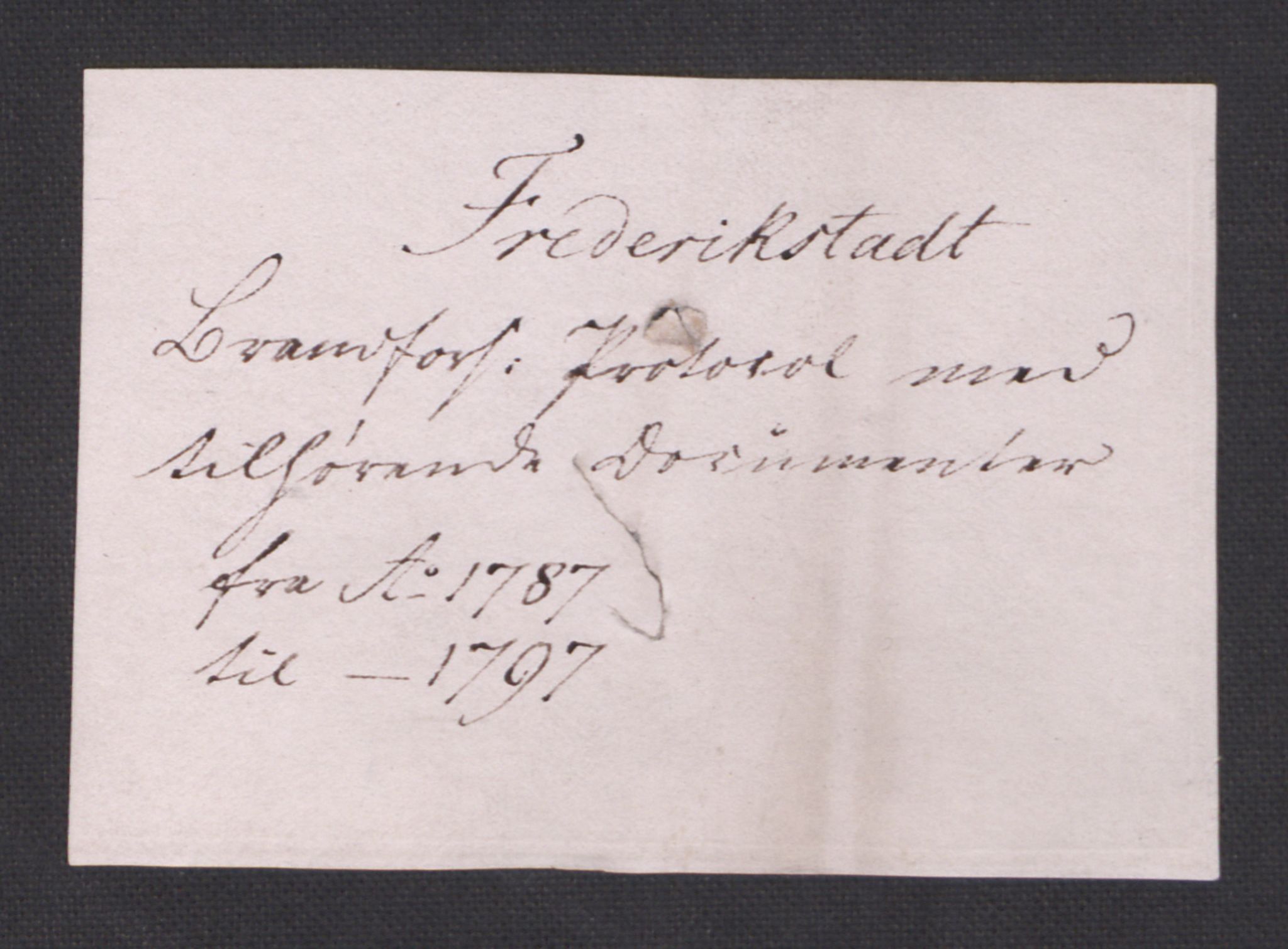 Kommersekollegiet, Brannforsikringskontoret 1767-1814, RA/EA-5458/F/Fa/L0026/0002: Fredrikstad / Branntakstprotokoll, 1777