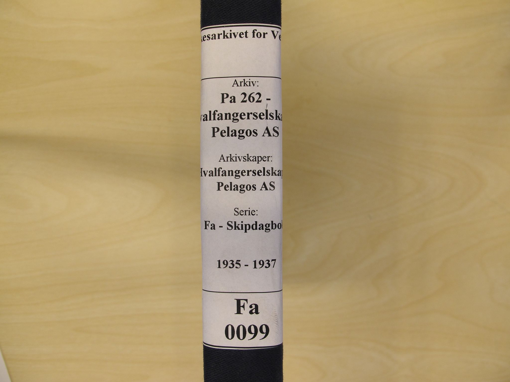 Pa 262 - Hvalfangerselskapet Pelagos AS, VEMU/A-1330/F/Fa/L0099: Pelagos, fl.k- dekksdagbok, 1935-1937