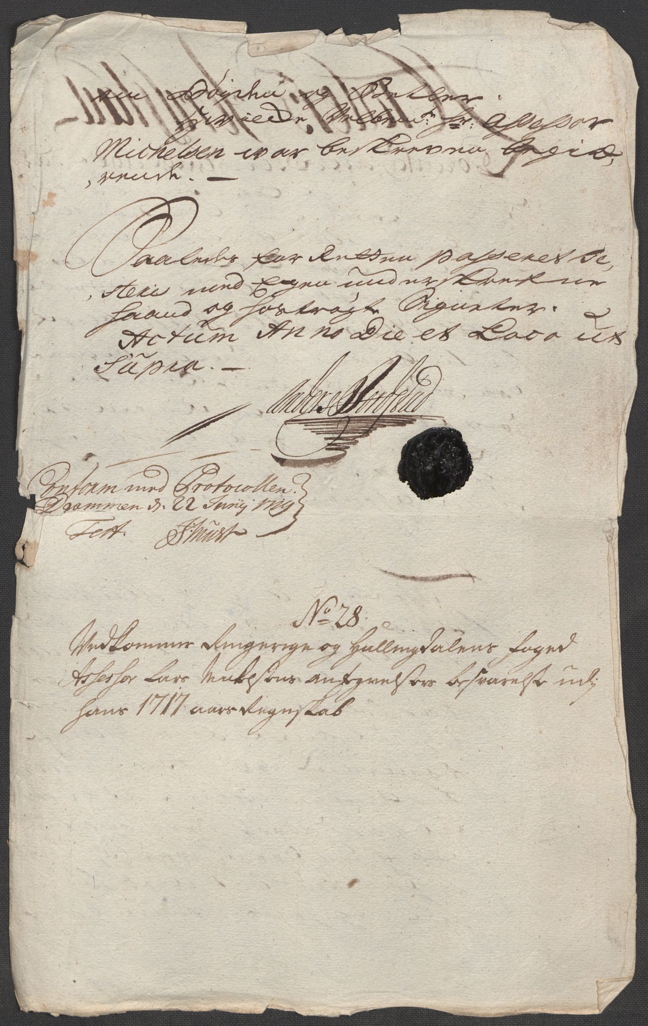 Rentekammeret inntil 1814, Reviderte regnskaper, Fogderegnskap, RA/EA-4092/R23/L1475: Fogderegnskap Ringerike og Hallingdal, 1717, s. 463