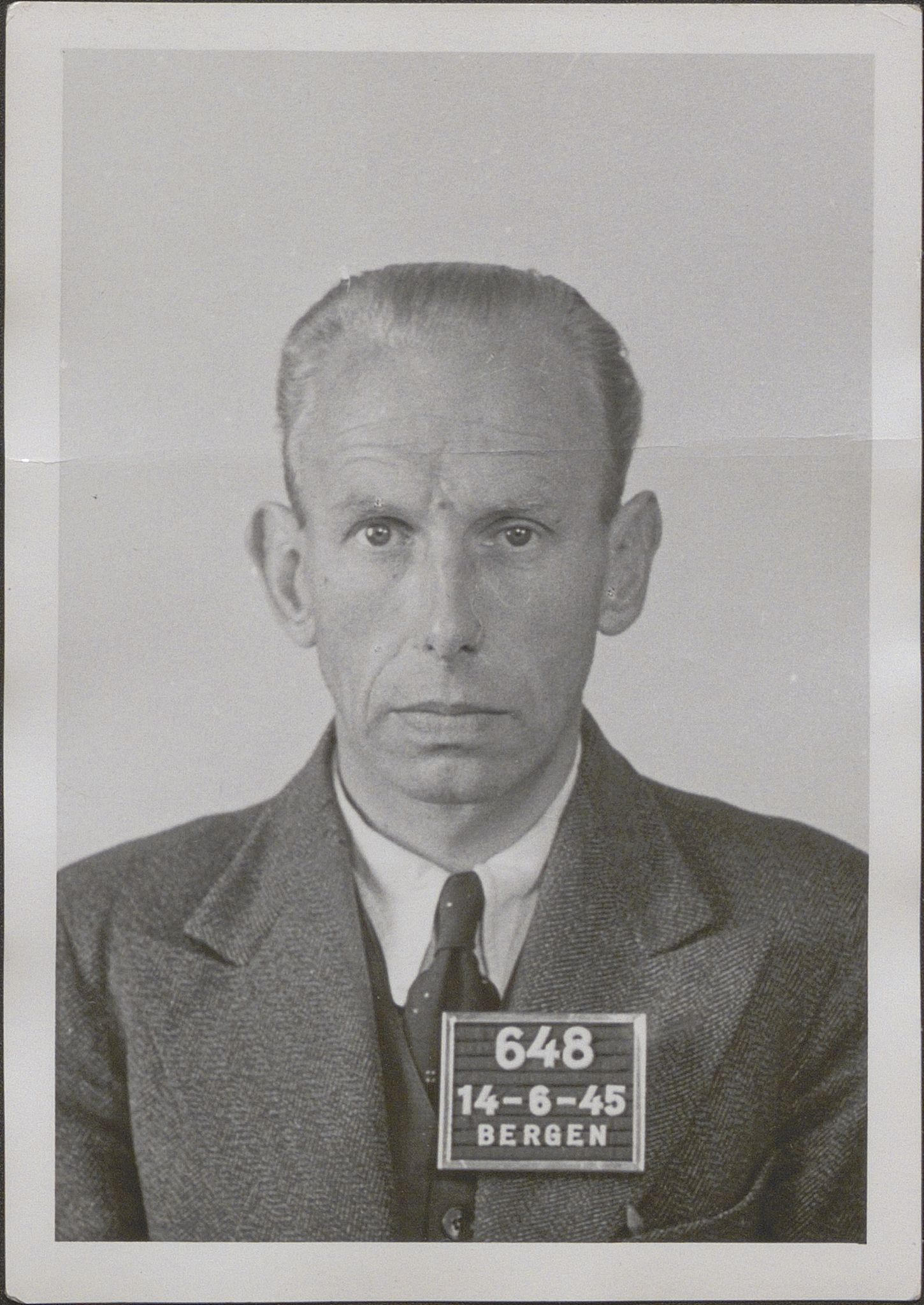 Bergen politikammer / politidistrikt, SAB/A-60401/Y/Yc/Ycd/L0004: Personfoto - landsvikere etc, 1945-1947, s. 609