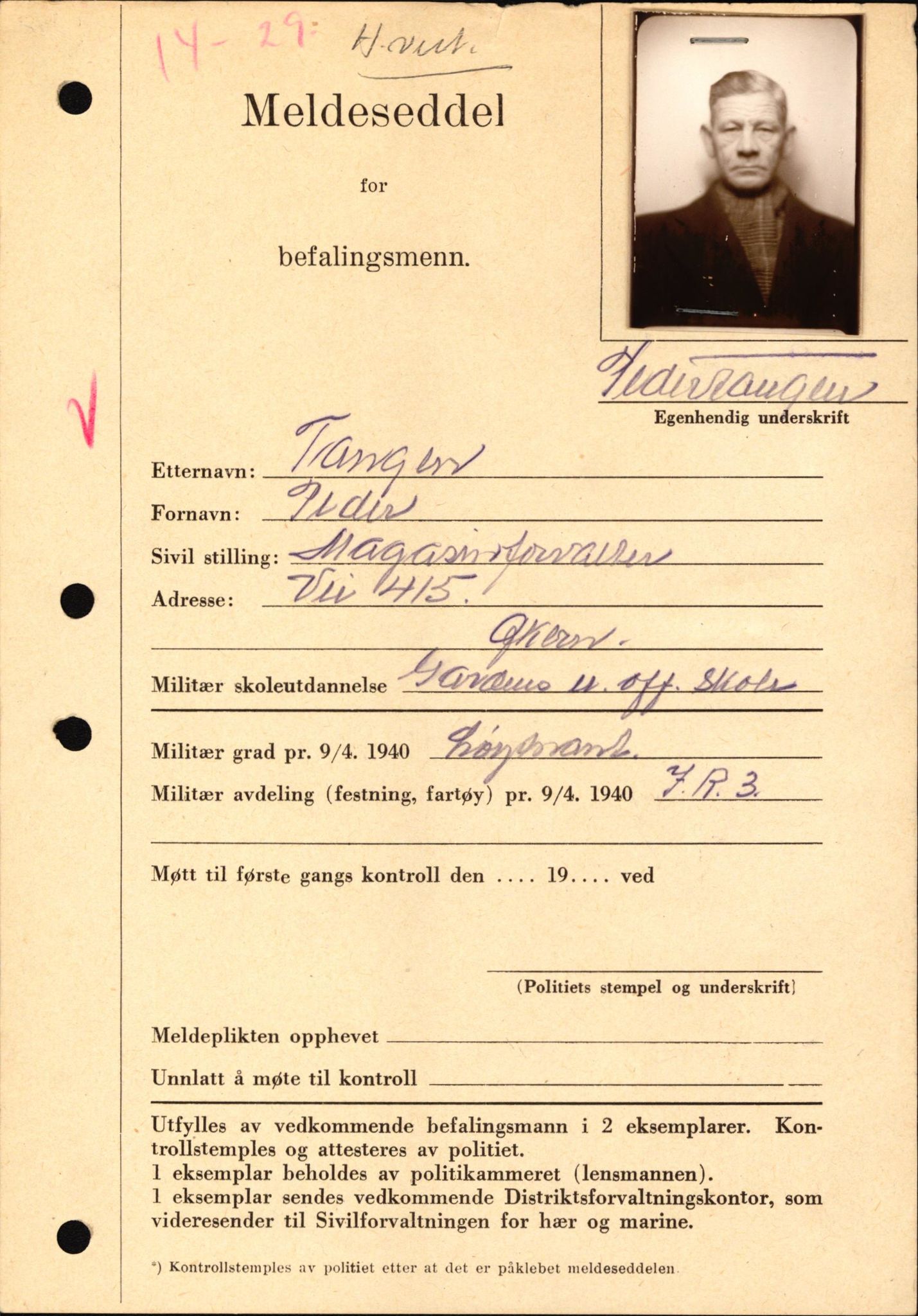 Forsvaret, Forsvarets krigshistoriske avdeling, AV/RA-RAFA-2017/Y/Yf/L0209: II-C-11-2121  -  Okkupasjonstiden.  Meldesedler for befal med foto og oppl. om militær grad 9. apr. 1940., 1944-1945, s. 1046