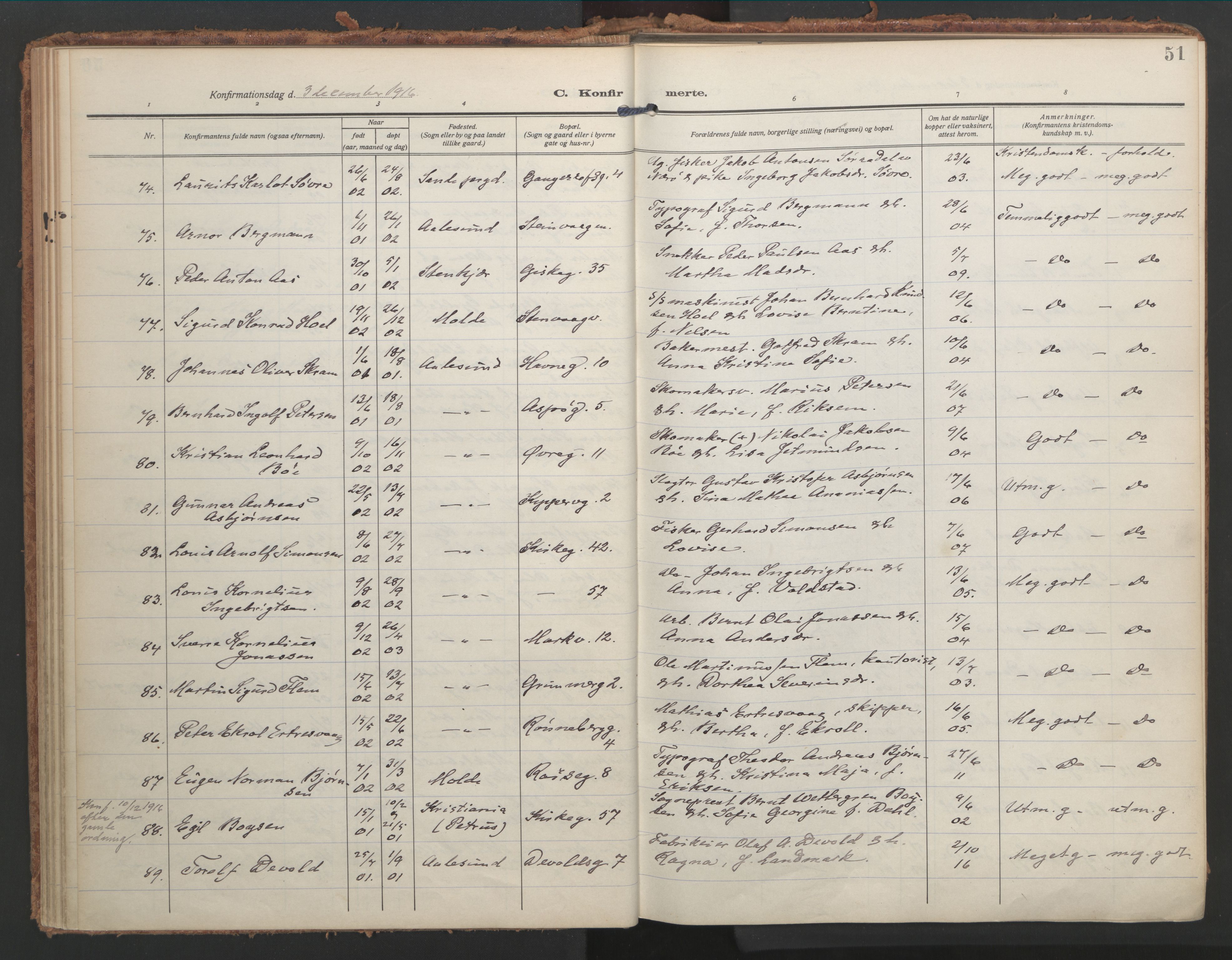 Ministerialprotokoller, klokkerbøker og fødselsregistre - Møre og Romsdal, AV/SAT-A-1454/529/L0461: Ministerialbok nr. 529A11, 1914-1925, s. 51