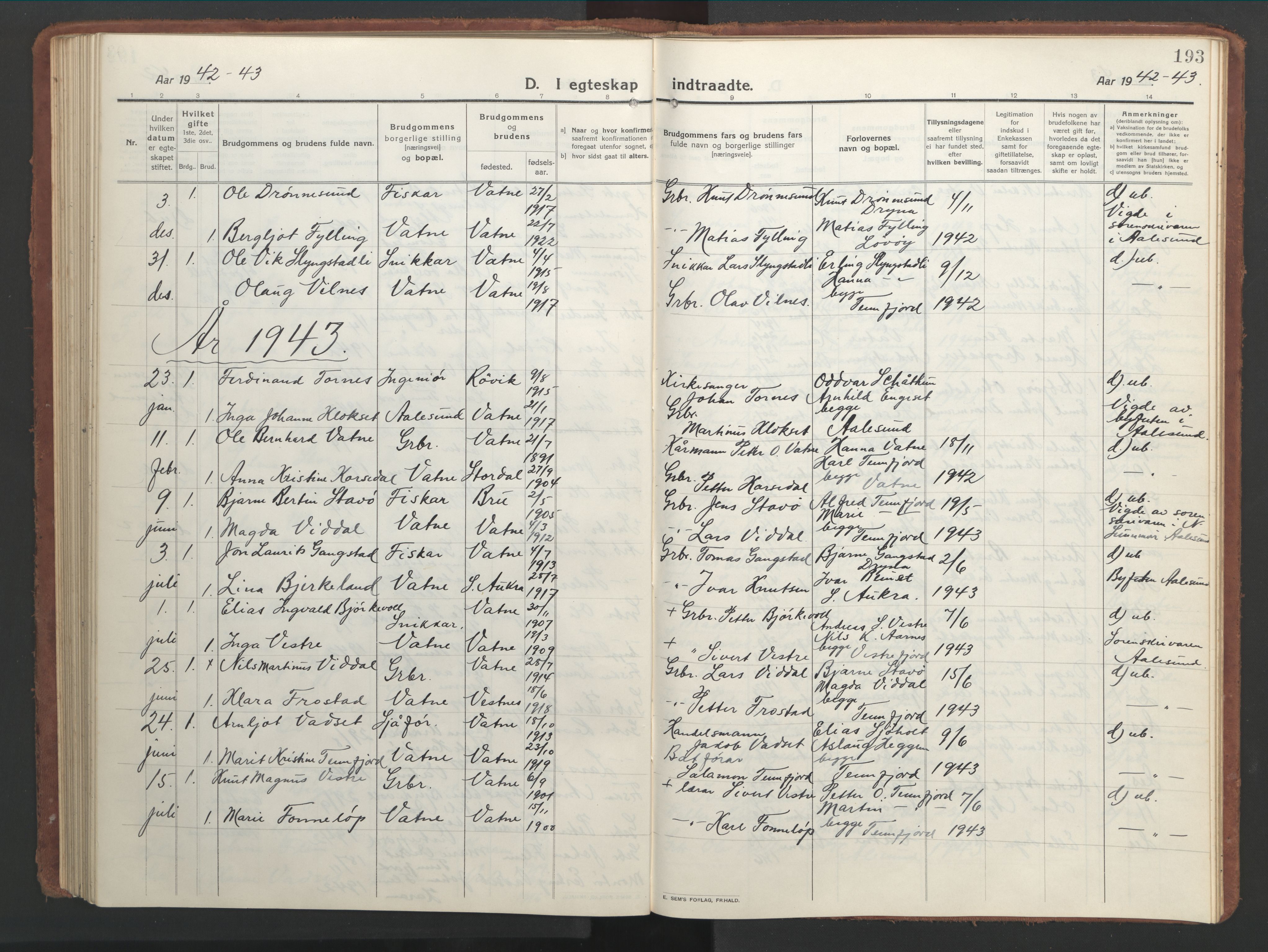 Ministerialprotokoller, klokkerbøker og fødselsregistre - Møre og Romsdal, AV/SAT-A-1454/525/L0378: Klokkerbok nr. 525C04, 1915-1947, s. 193