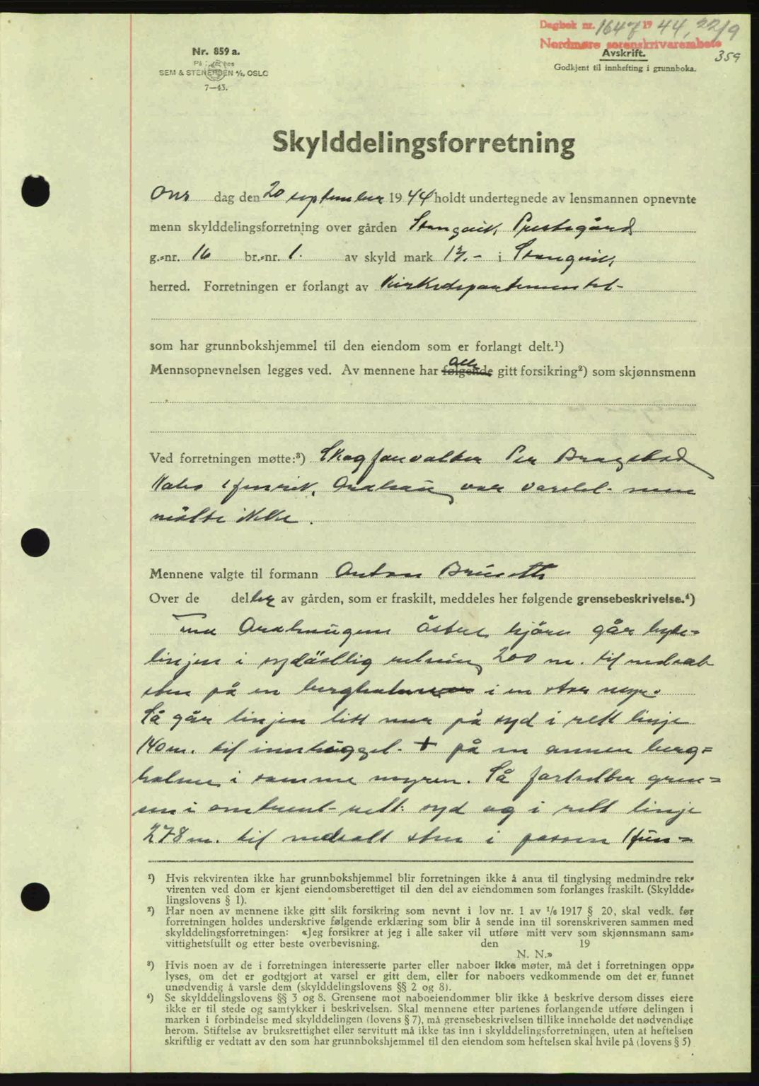 Nordmøre sorenskriveri, SAT/A-4132/1/2/2Ca: Pantebok nr. A98, 1944-1944, Dagboknr: 1647/1944
