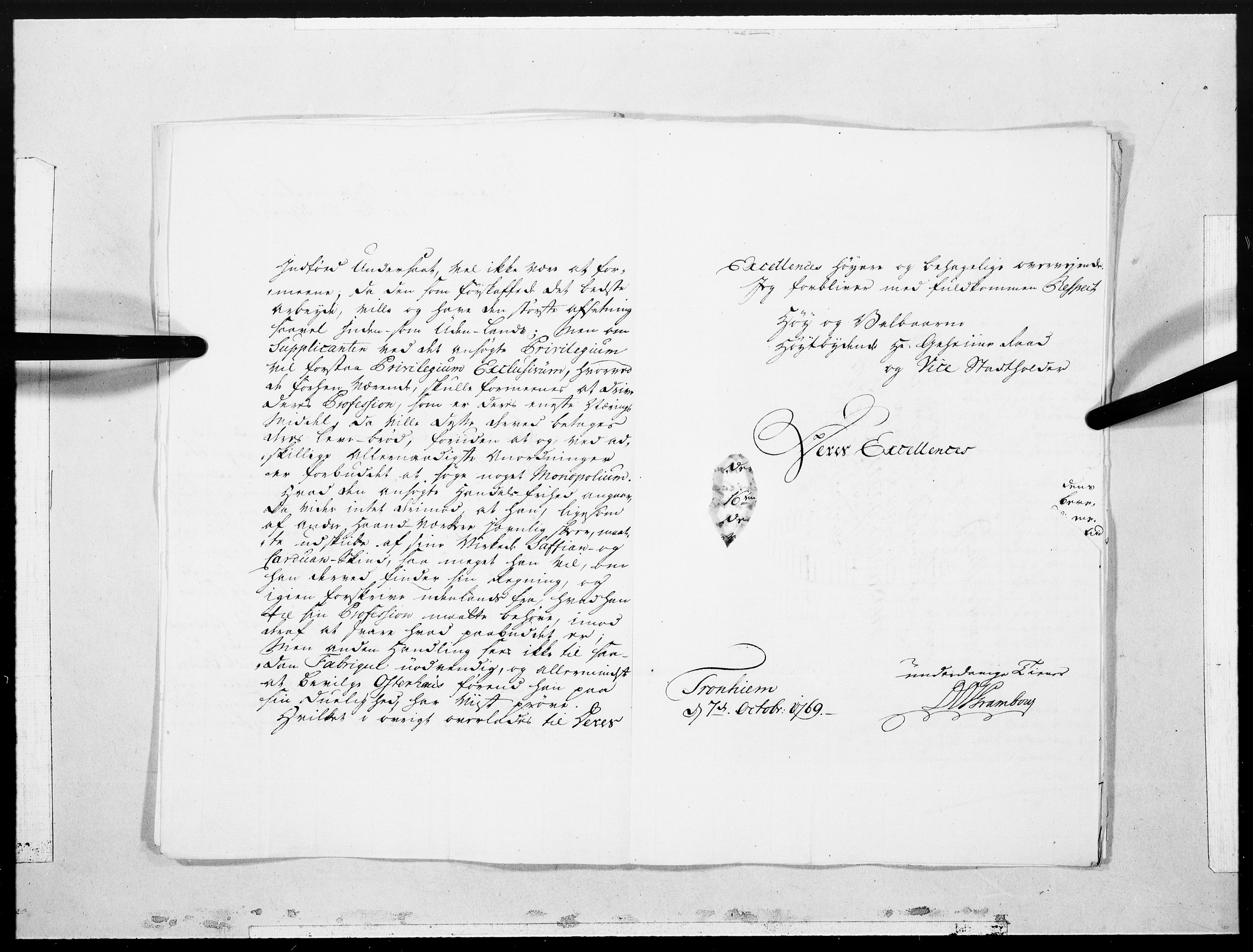 Danske Kanselli 1572-1799, AV/RA-EA-3023/F/Fc/Fcc/Fcca/L0201: Norske innlegg 1572-1799, 1770, s. 386