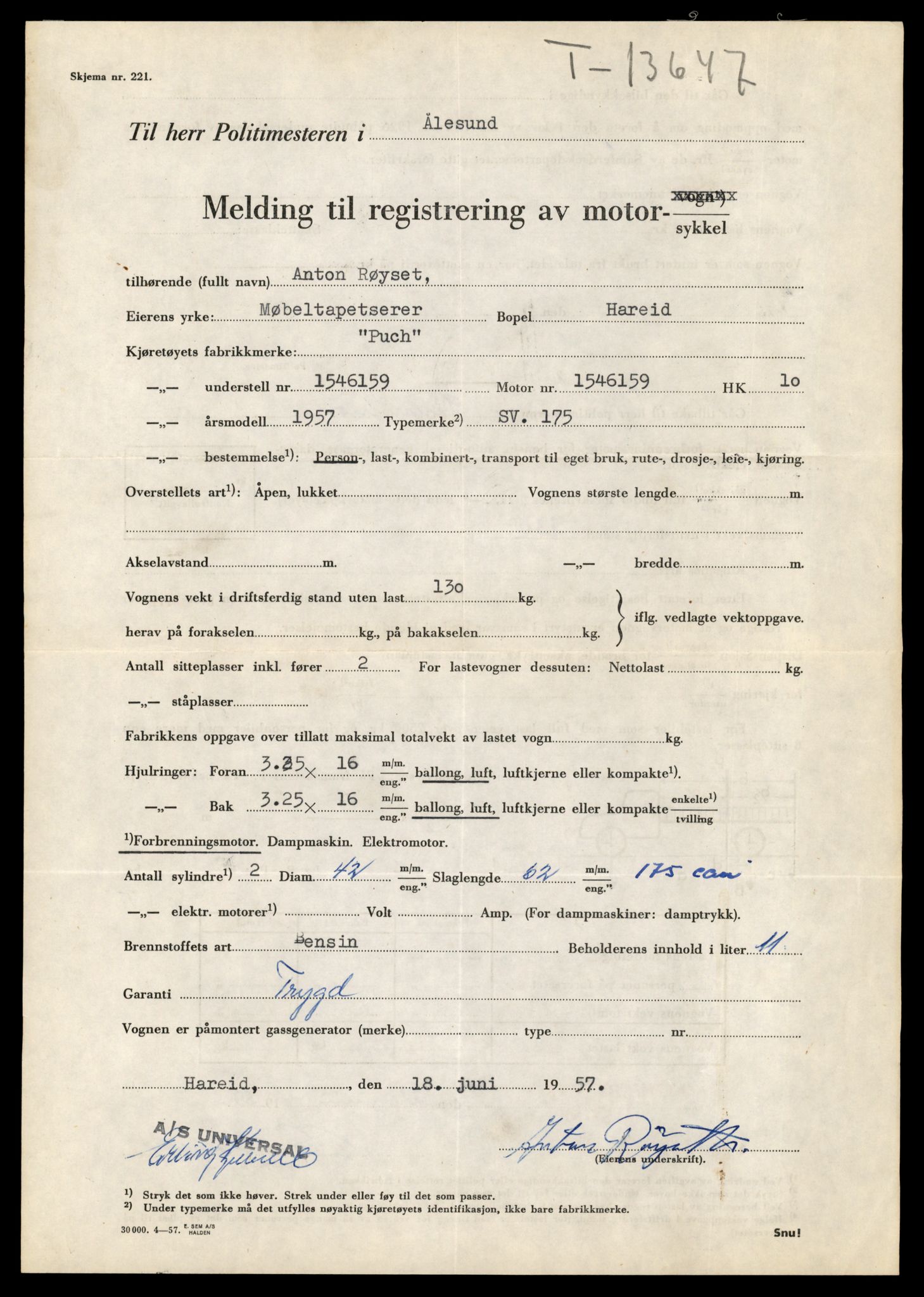 Møre og Romsdal vegkontor - Ålesund trafikkstasjon, AV/SAT-A-4099/F/Fe/L0040: Registreringskort for kjøretøy T 13531 - T 13709, 1927-1998, s. 2049