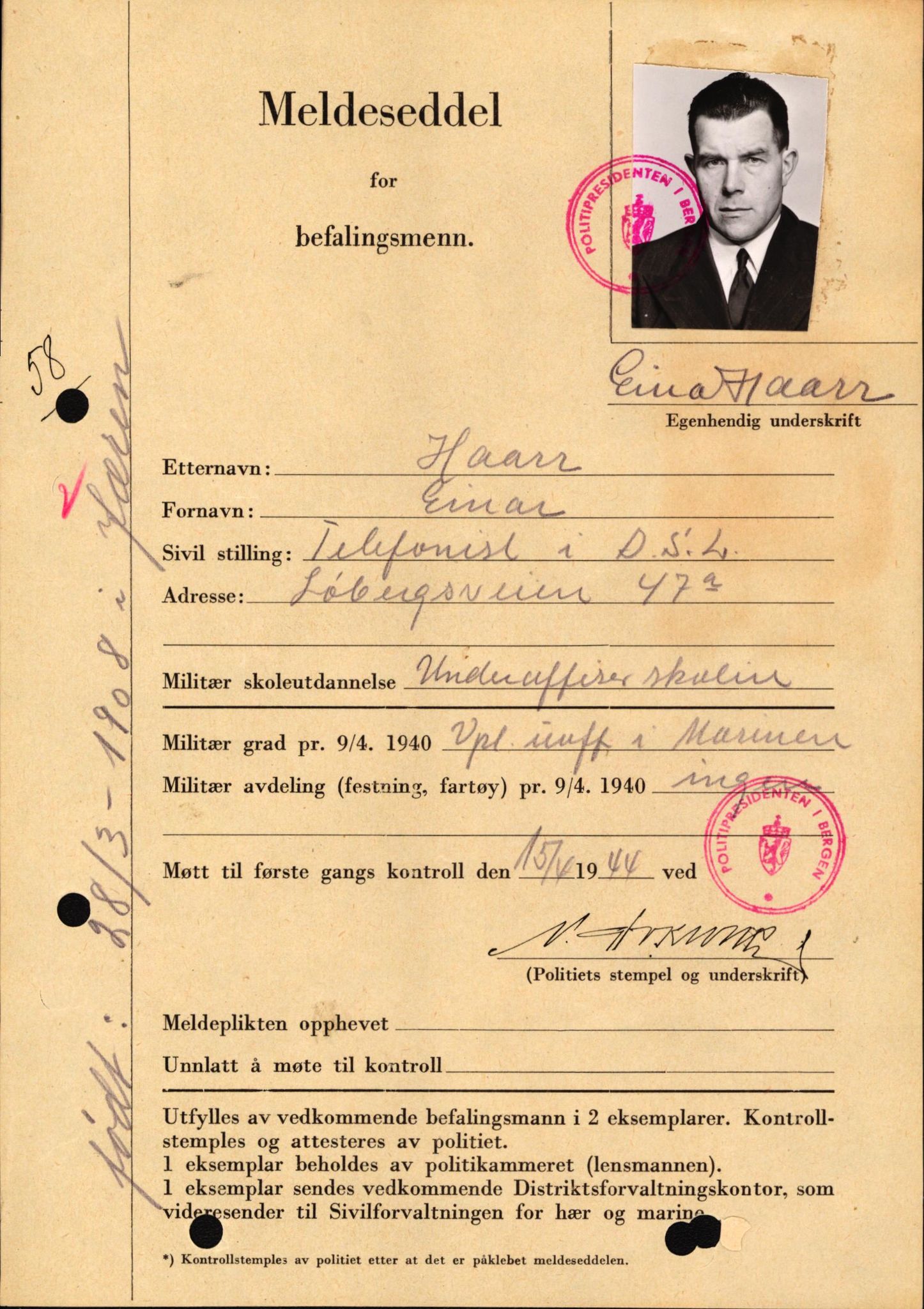 Forsvaret, Forsvarets krigshistoriske avdeling, AV/RA-RAFA-2017/Y/Yf/L0208: II-C-11-2121  -  Okkupasjonstiden.  Meldesedler for befal med foto og oppl. om militær grad 9. apr. 1940., 1940-1945, s. 853