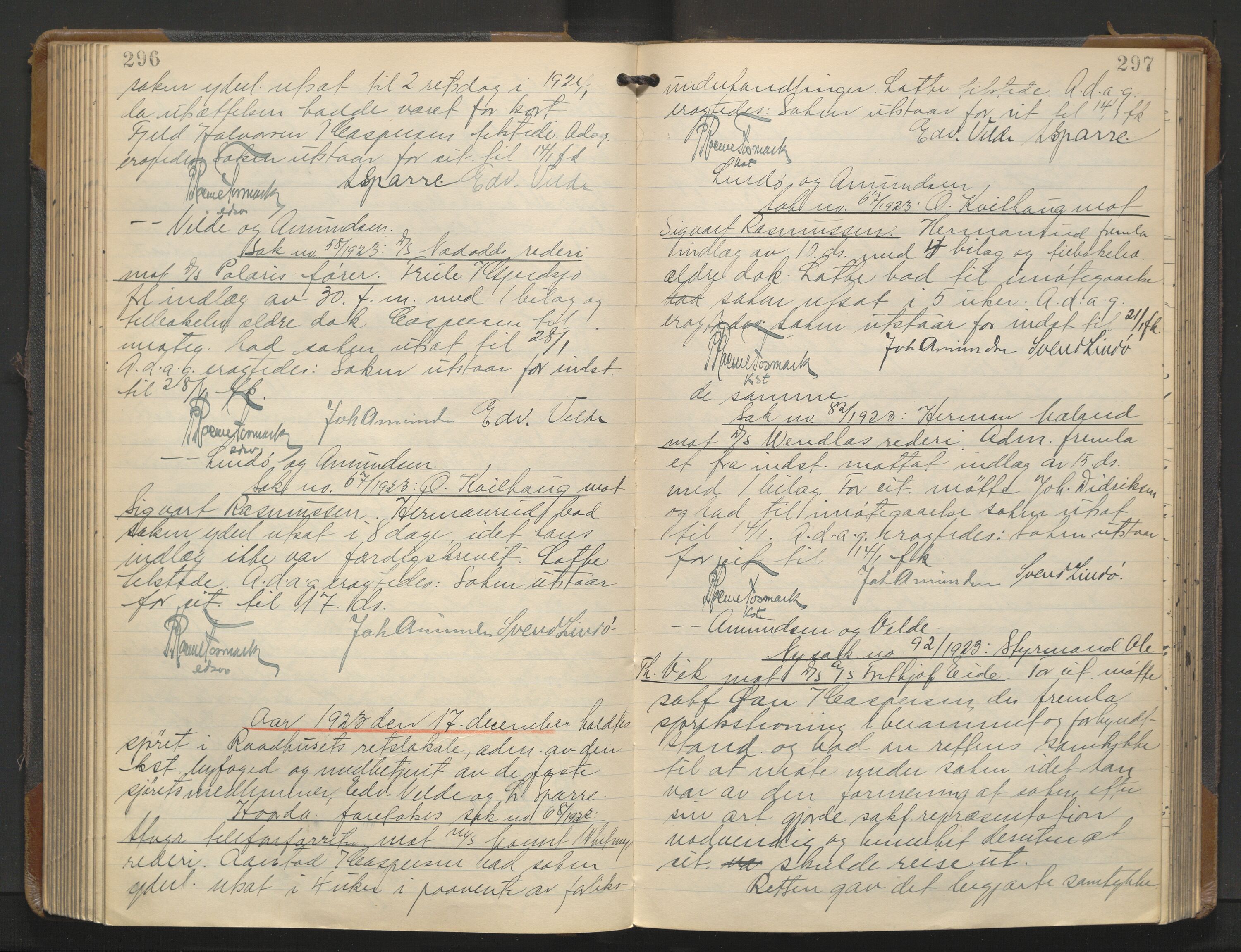 Haugesund tingrett, AV/SAST-A-101415/01/V/VB/VBb/L0011: Ekstrarettsprotokoll, 1922-1925, s. 296-297