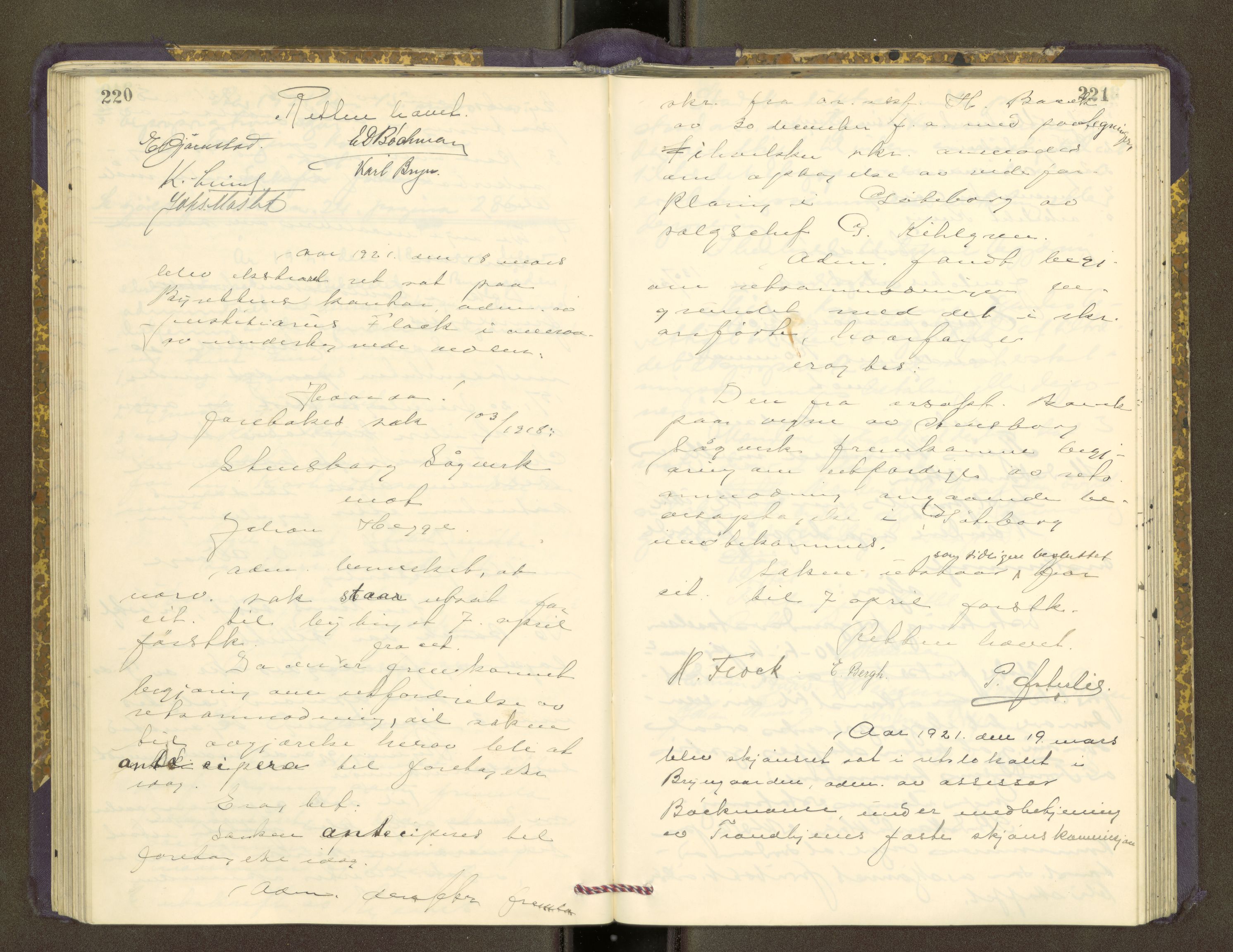Trondheim byfogd, AV/SAT-A-0003/1/1/1B/L0031: Ekstrarettsprotokoll - 16/5-24/7., 1919-1923, s. 220-221
