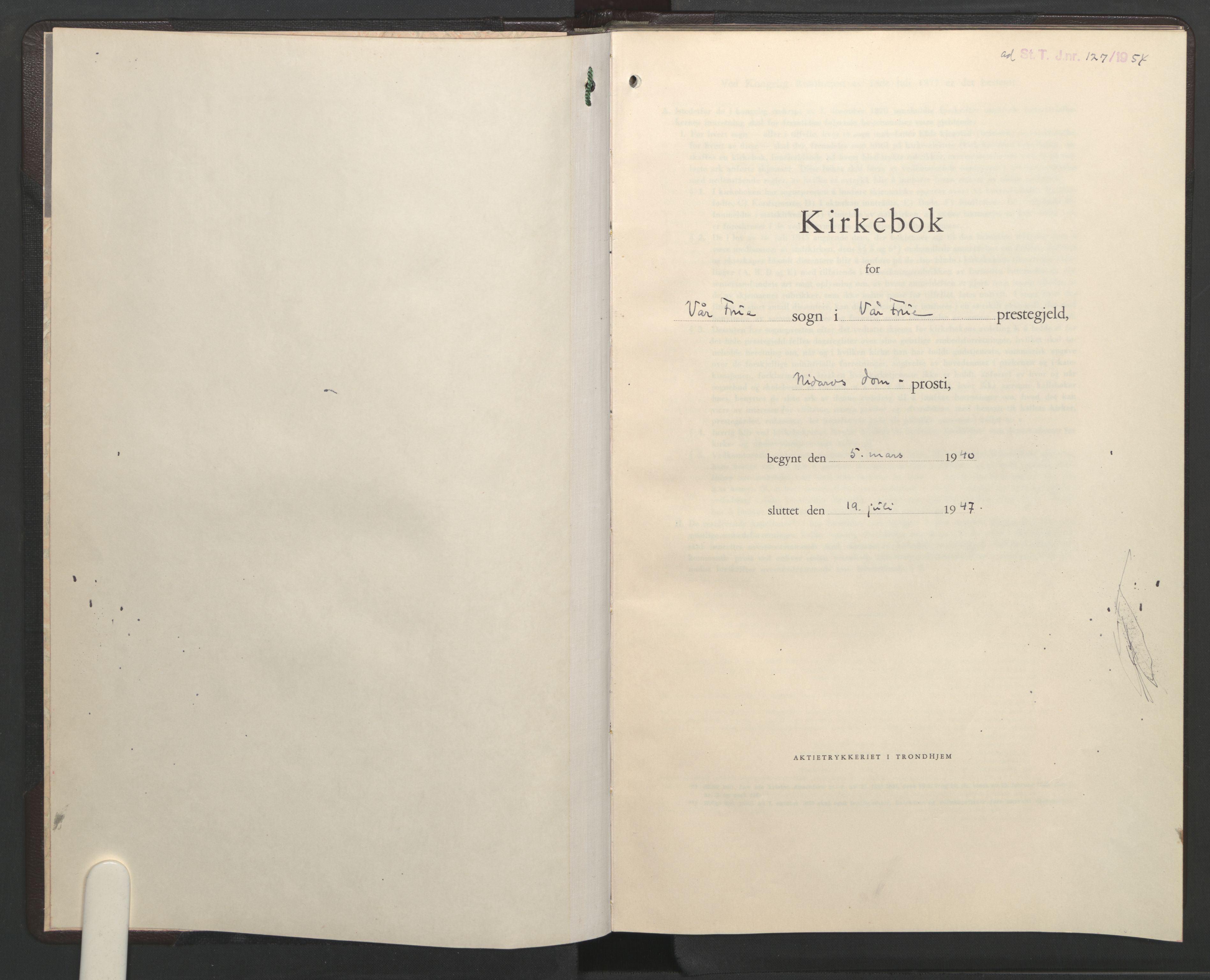Ministerialprotokoller, klokkerbøker og fødselsregistre - Sør-Trøndelag, SAT/A-1456/602/L0154: Klokkerbok nr. 602C22, 1940-1947
