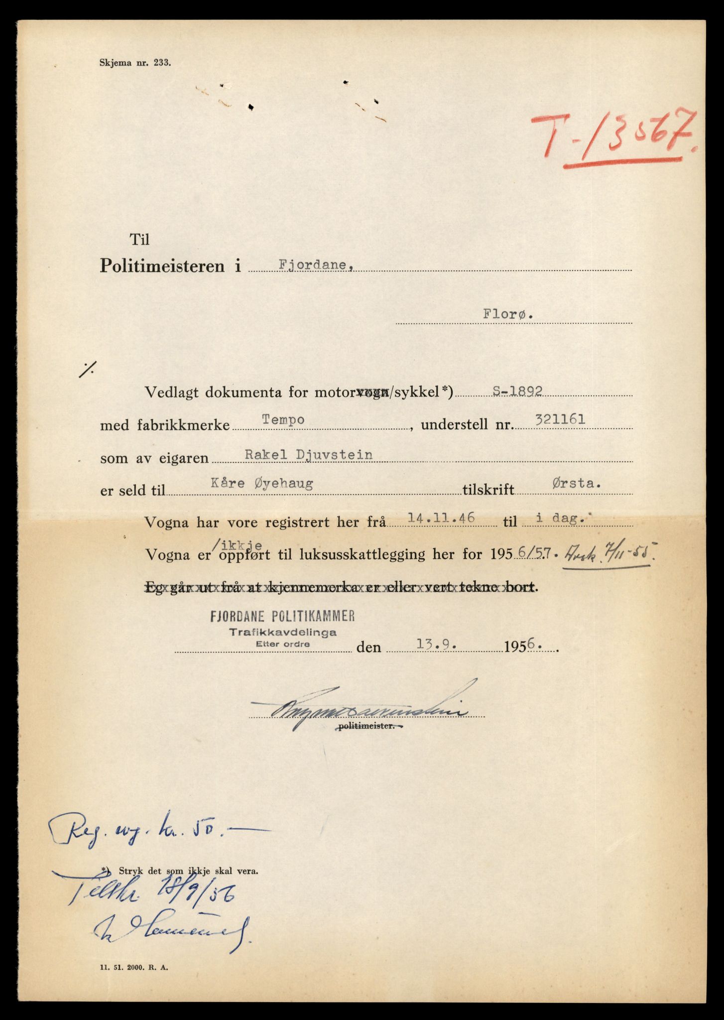 Møre og Romsdal vegkontor - Ålesund trafikkstasjon, AV/SAT-A-4099/F/Fe/L0040: Registreringskort for kjøretøy T 13531 - T 13709, 1927-1998, s. 693