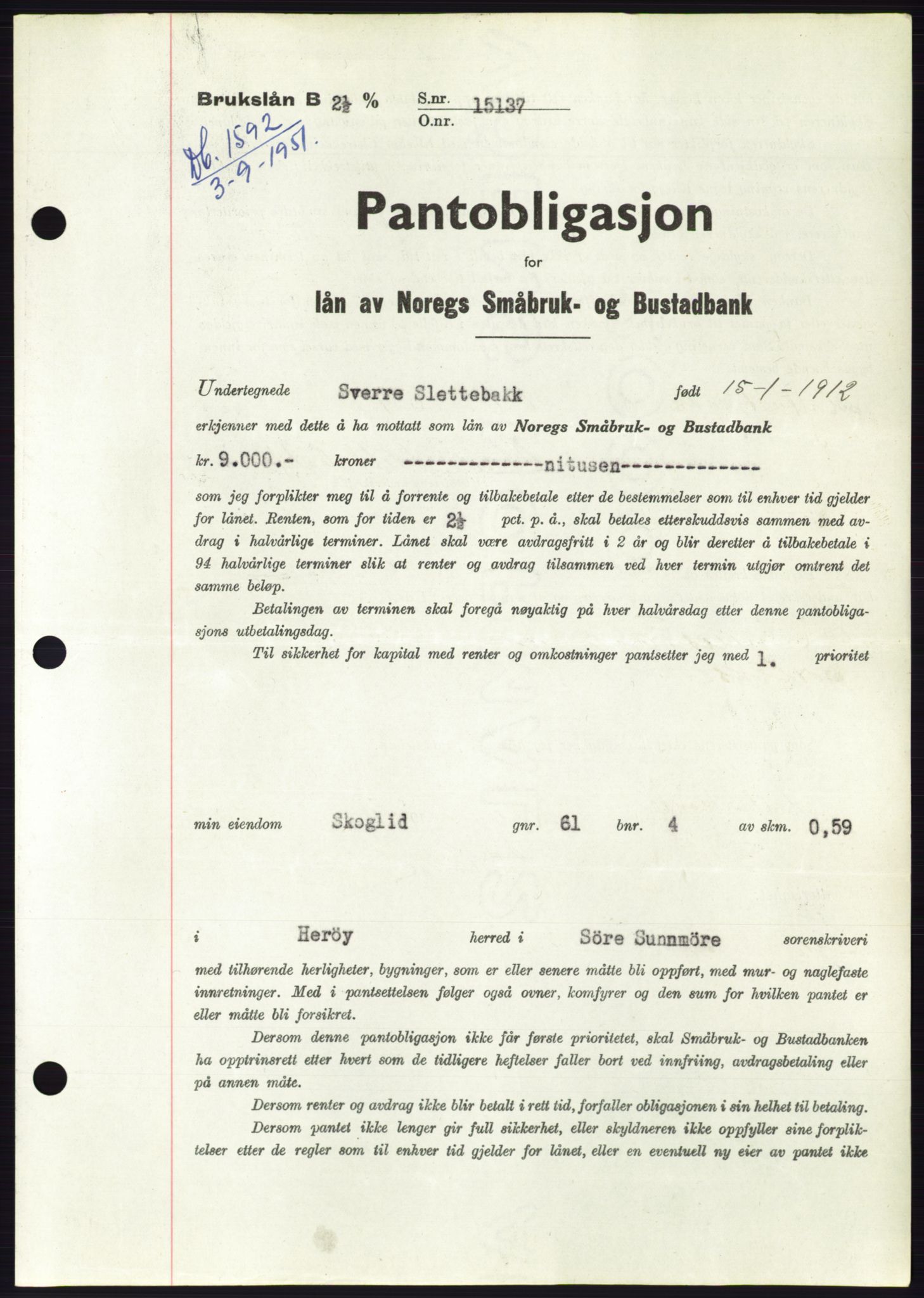 Søre Sunnmøre sorenskriveri, SAT/A-4122/1/2/2C/L0120: Pantebok nr. 8B, 1951-1951, Dagboknr: 1592/1951