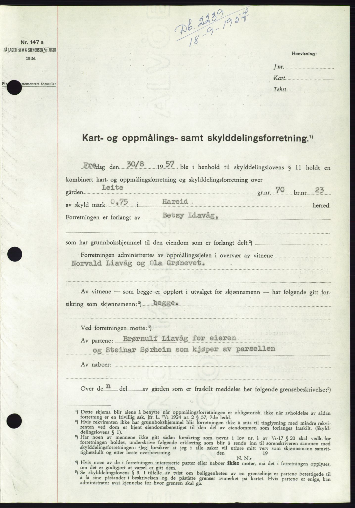 Søre Sunnmøre sorenskriveri, SAT/A-4122/1/2/2C/L0107: Pantebok nr. 33A, 1957-1957, Dagboknr: 2239/1957