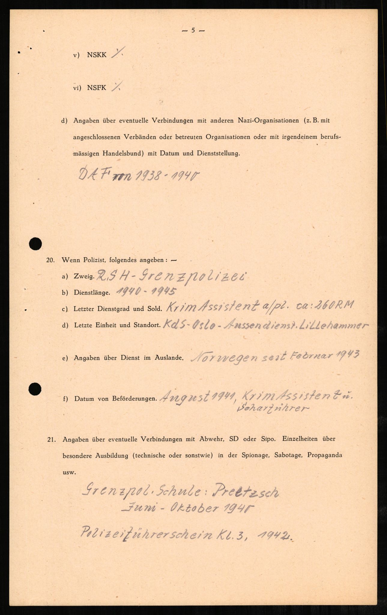 Forsvaret, Forsvarets overkommando II, AV/RA-RAFA-3915/D/Db/L0001: CI Questionaires. Tyske okkupasjonsstyrker i Norge. Tyskere., 1945-1946, s. 151