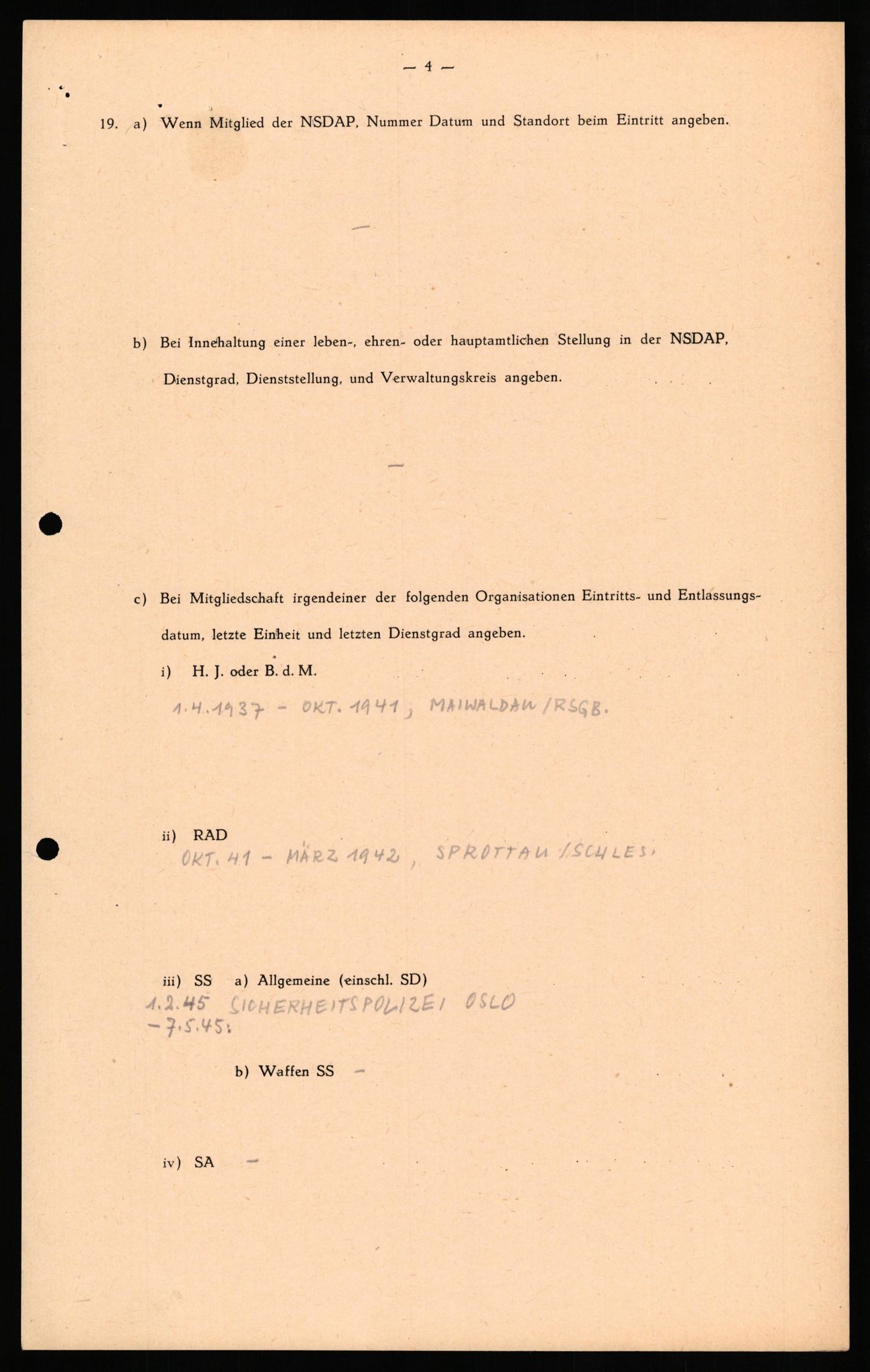 Forsvaret, Forsvarets overkommando II, AV/RA-RAFA-3915/D/Db/L0028: CI Questionaires. Tyske okkupasjonsstyrker i Norge. Tyskere., 1945-1946, s. 319