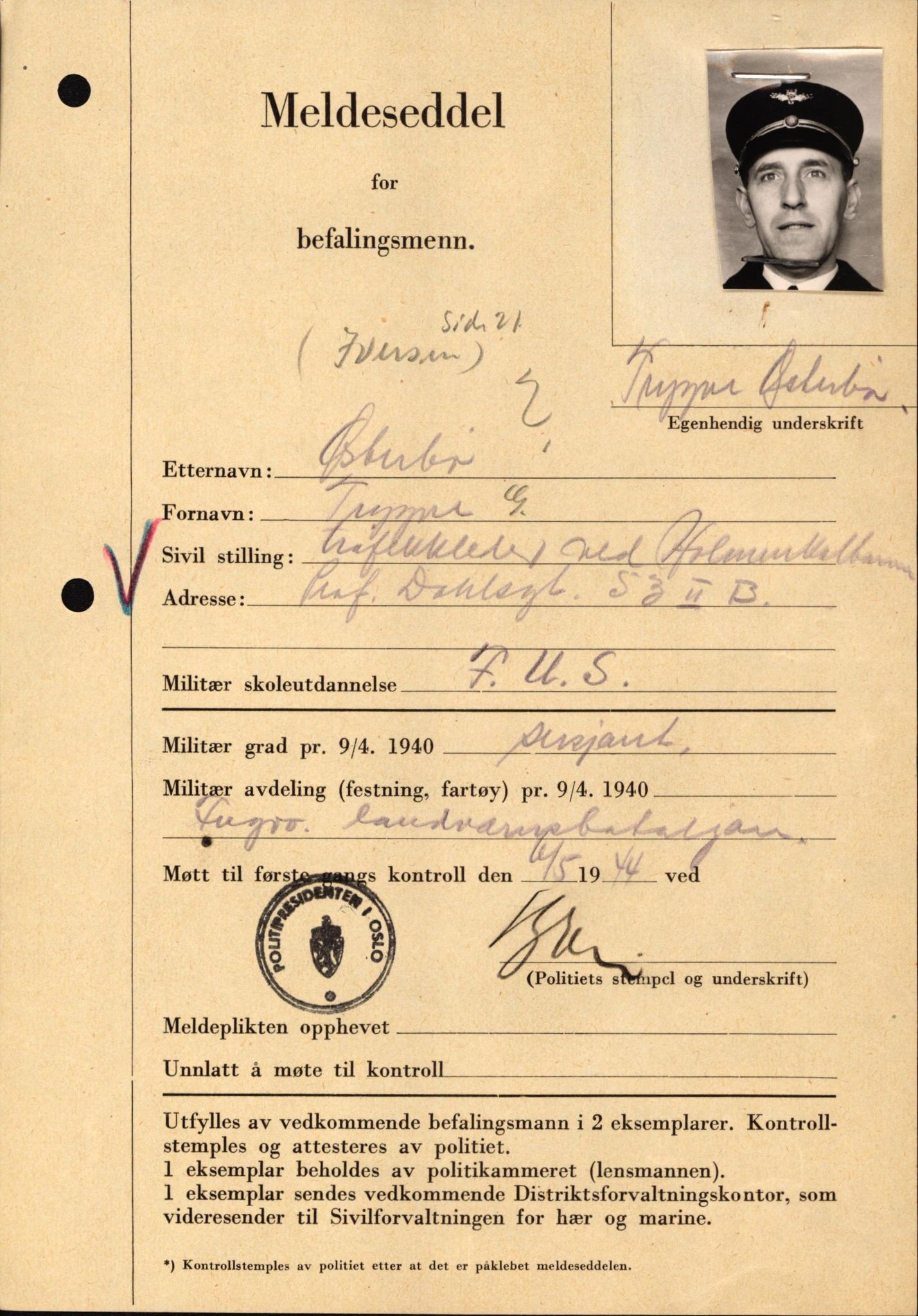 Forsvaret, Forsvarets krigshistoriske avdeling, AV/RA-RAFA-2017/Y/Yf/L0209: II-C-11-2121  -  Okkupasjonstiden.  Meldesedler for befal med foto og oppl. om militær grad 9. apr. 1940., 1944-1945, s. 1332