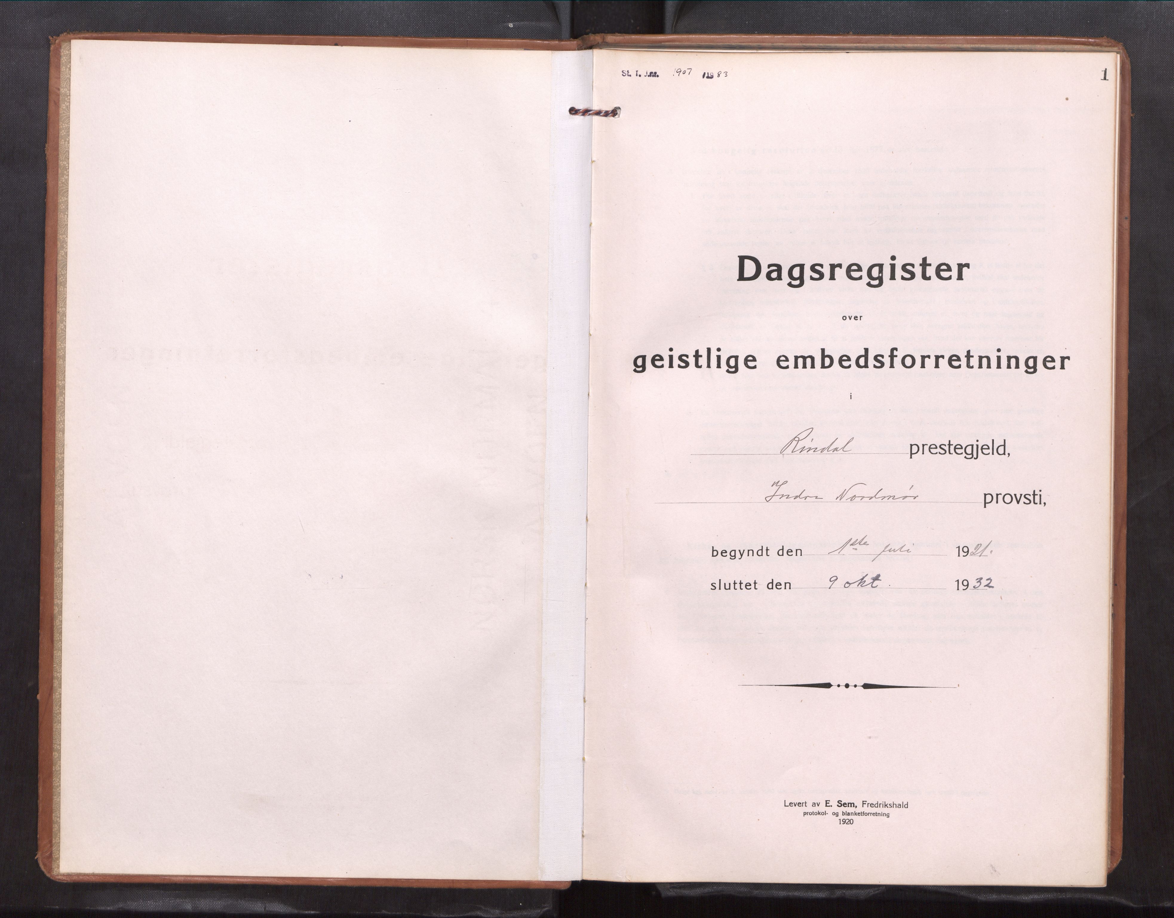 Ministerialprotokoller, klokkerbøker og fødselsregistre - Møre og Romsdal, AV/SAT-A-1454/598/L1070: Dagsregister nr. 598---, 1921-1932, s. 1