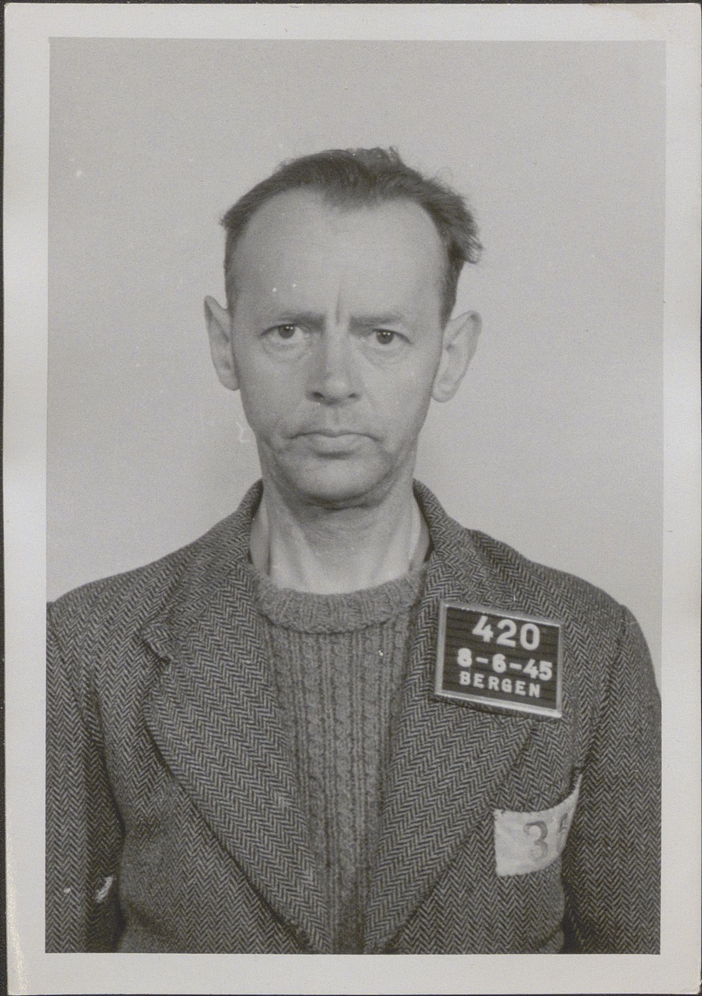 Bergen politikammer / politidistrikt, SAB/A-60401/Y/Yc/Ycd/L0004: Personfoto - landsvikere etc, 1945-1947, s. 385