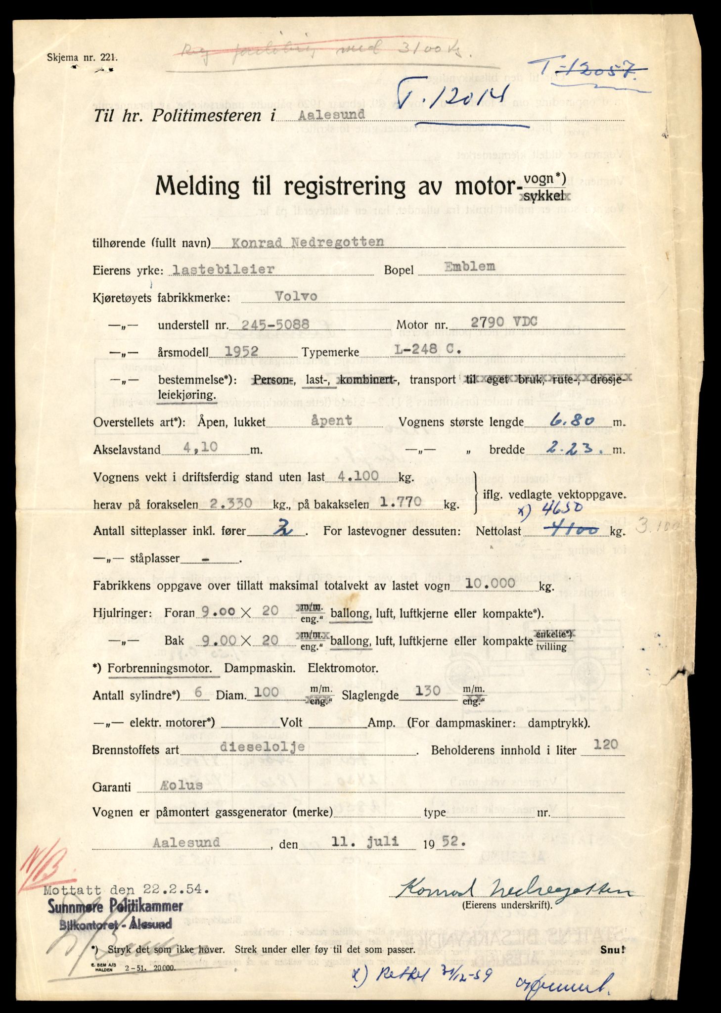Møre og Romsdal vegkontor - Ålesund trafikkstasjon, AV/SAT-A-4099/F/Fe/L0032: Registreringskort for kjøretøy T 11997 - T 12149, 1927-1998, s. 527