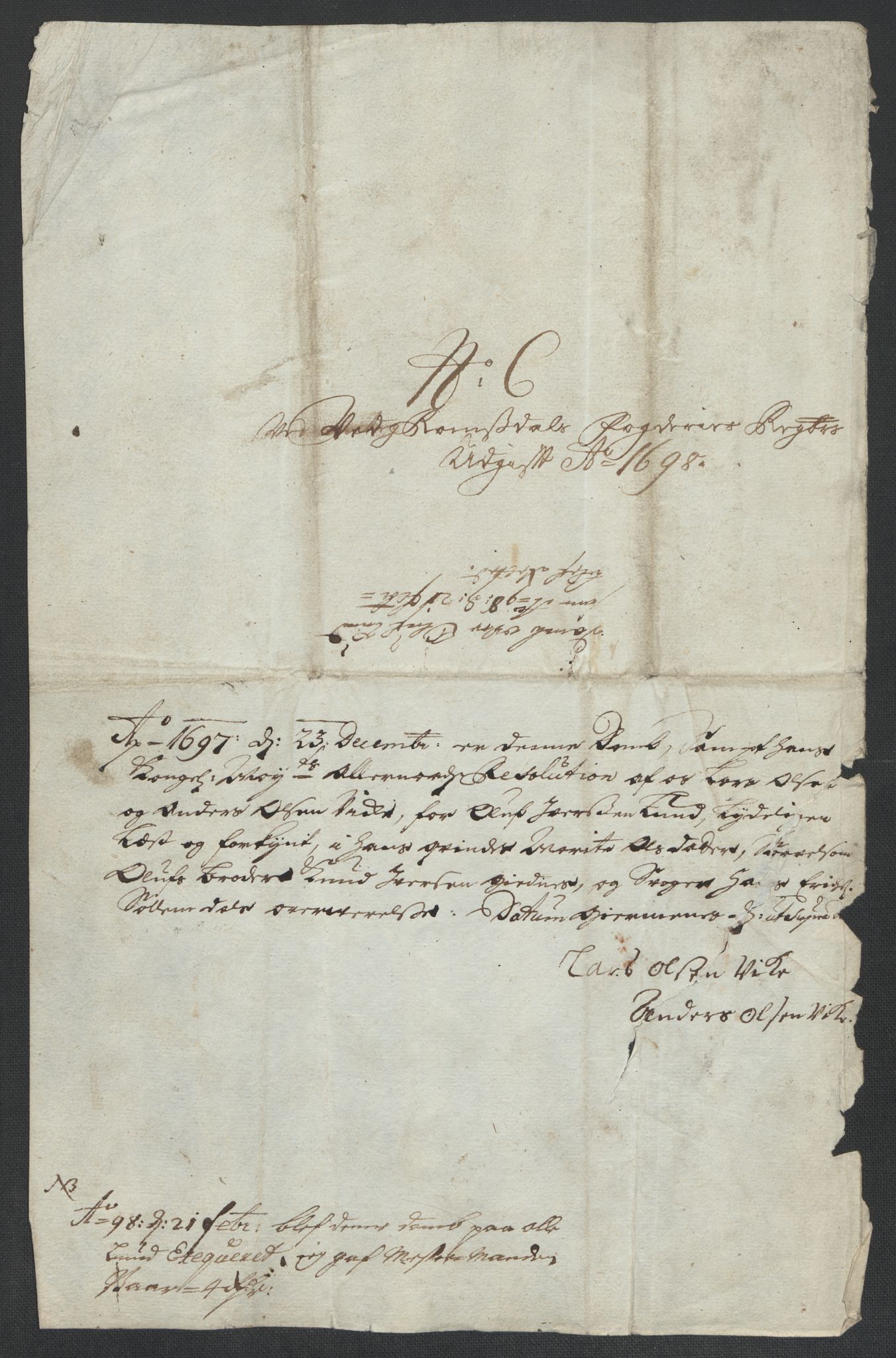 Rentekammeret inntil 1814, Reviderte regnskaper, Fogderegnskap, RA/EA-4092/R55/L3653: Fogderegnskap Romsdal, 1697-1698, s. 373