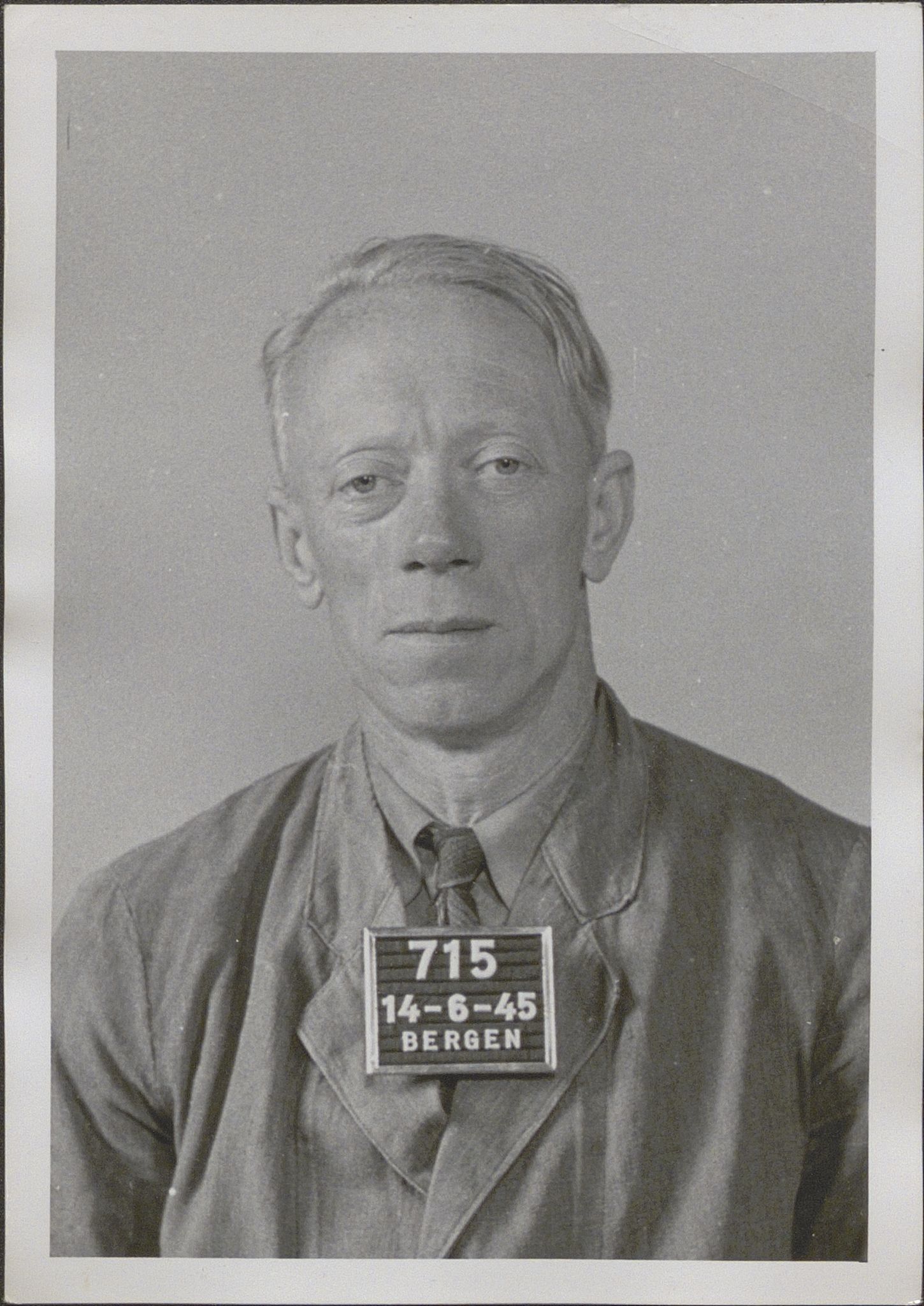 Bergen politikammer / politidistrikt, SAB/A-60401/Y/Yc/Ycd/L0004: Personfoto - landsvikere etc, 1945-1947, s. 667