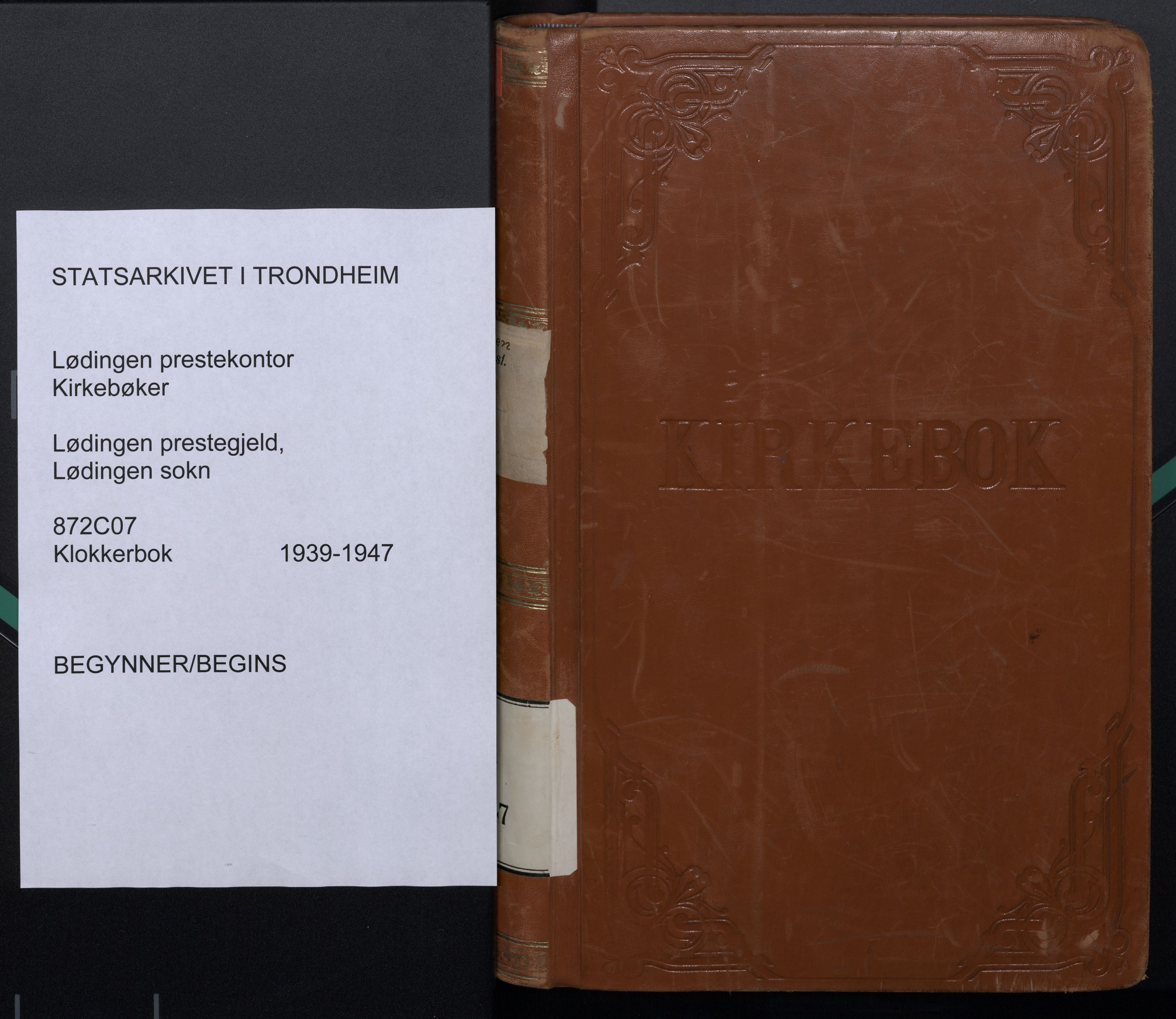 Ministerialprotokoller, klokkerbøker og fødselsregistre - Nordland, SAT/A-1459/872/L1051: Klokkerbok nr. 872C07, 1939-1947