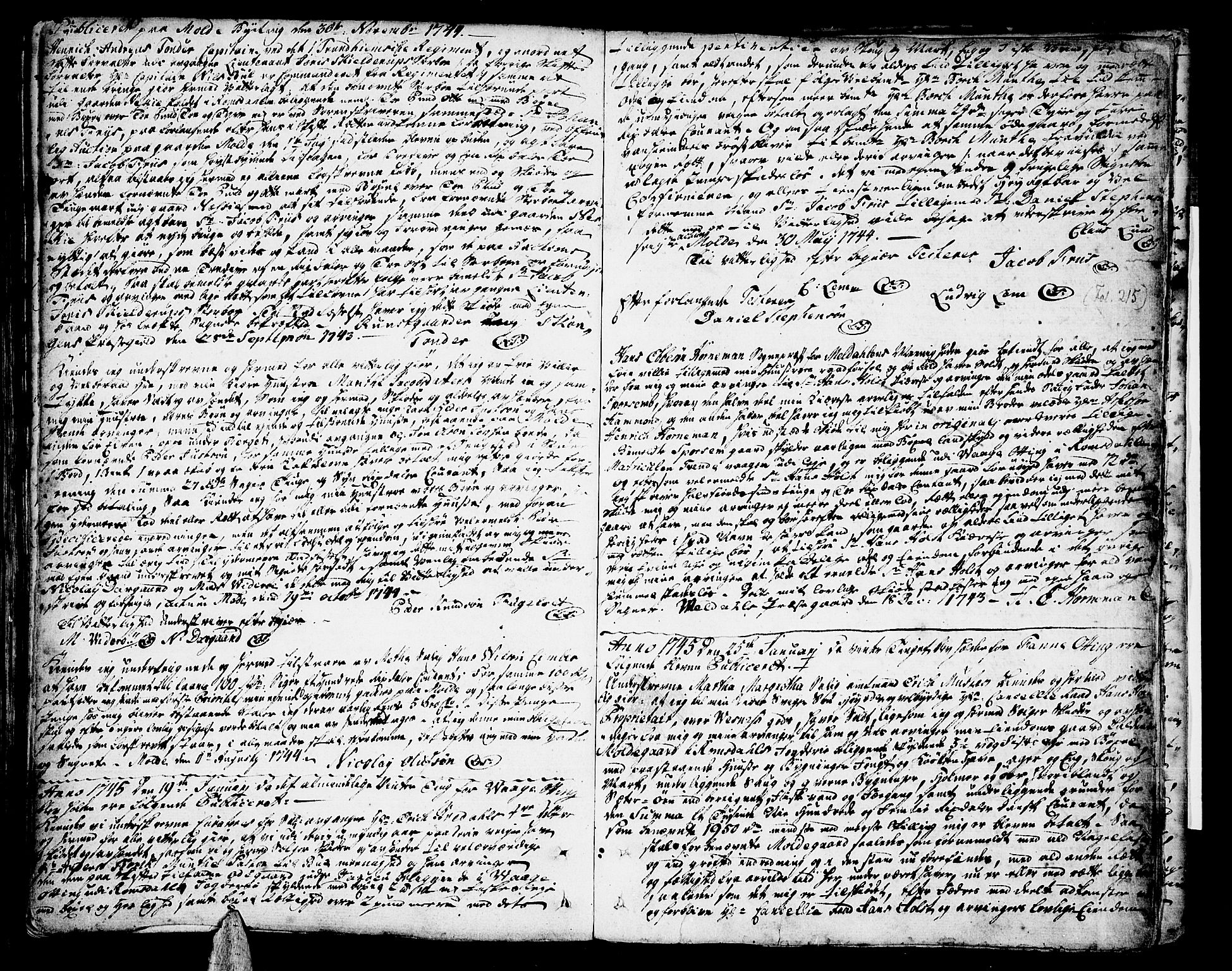 Romsdal sorenskriveri, SAT/A-4149/1/2/2C/L0002: Pantebok nr. 2, 1731-1745, s. 215
