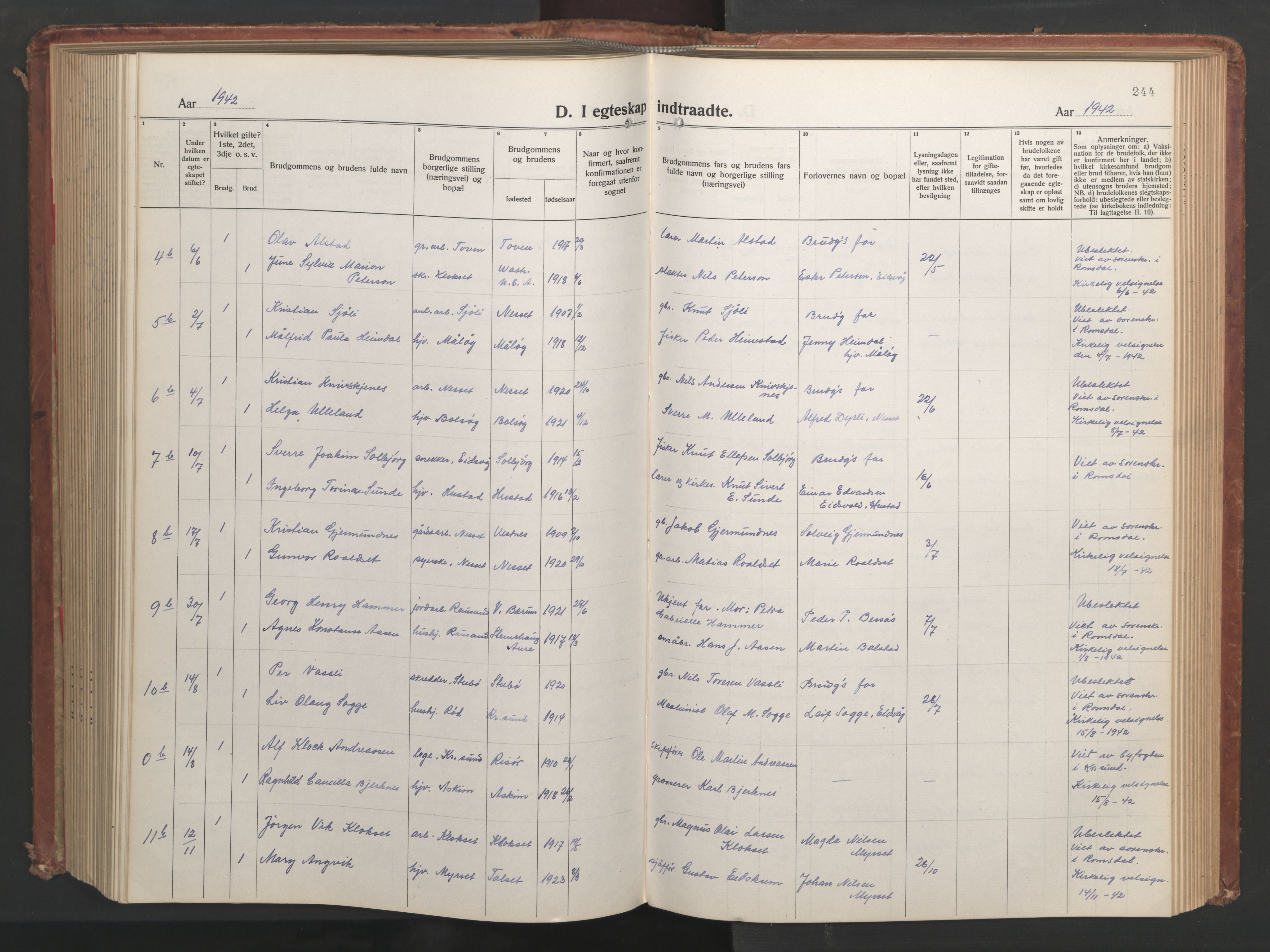 Ministerialprotokoller, klokkerbøker og fødselsregistre - Møre og Romsdal, SAT/A-1454/551/L0633: Klokkerbok nr. 551C05, 1921-1961, s. 244