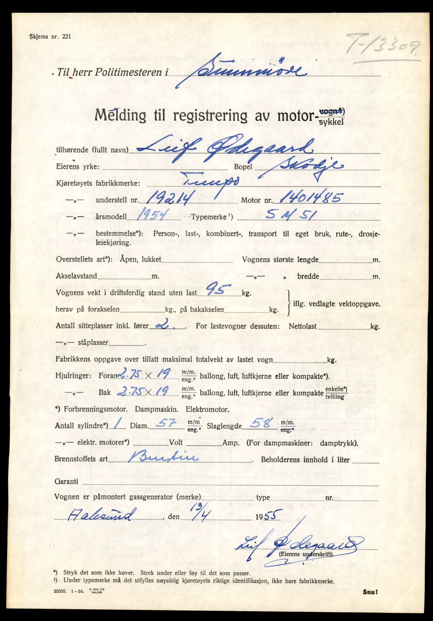 Møre og Romsdal vegkontor - Ålesund trafikkstasjon, AV/SAT-A-4099/F/Fe/L0038: Registreringskort for kjøretøy T 13180 - T 13360, 1927-1998, s. 2237