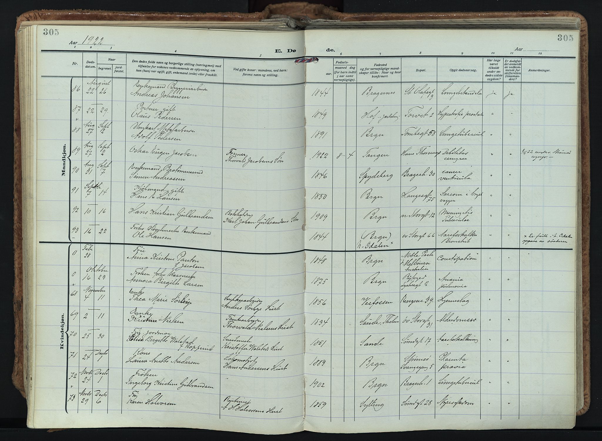 Bragernes kirkebøker, AV/SAKO-A-6/F/Fb/L0011: Ministerialbok nr. II 11, 1922-1945, s. 305