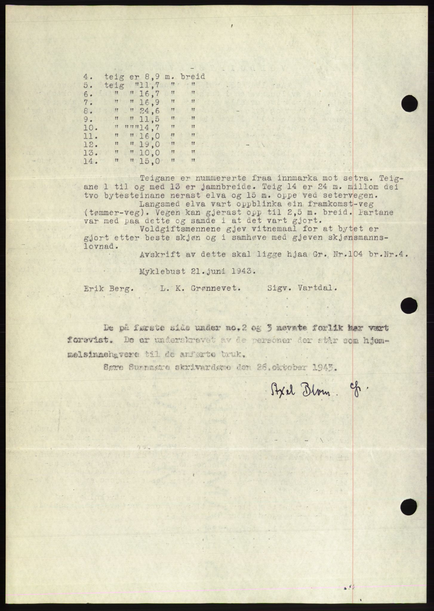 Søre Sunnmøre sorenskriveri, AV/SAT-A-4122/1/2/2C/L0075: Pantebok nr. 1A, 1943-1943, Dagboknr: 899/1943