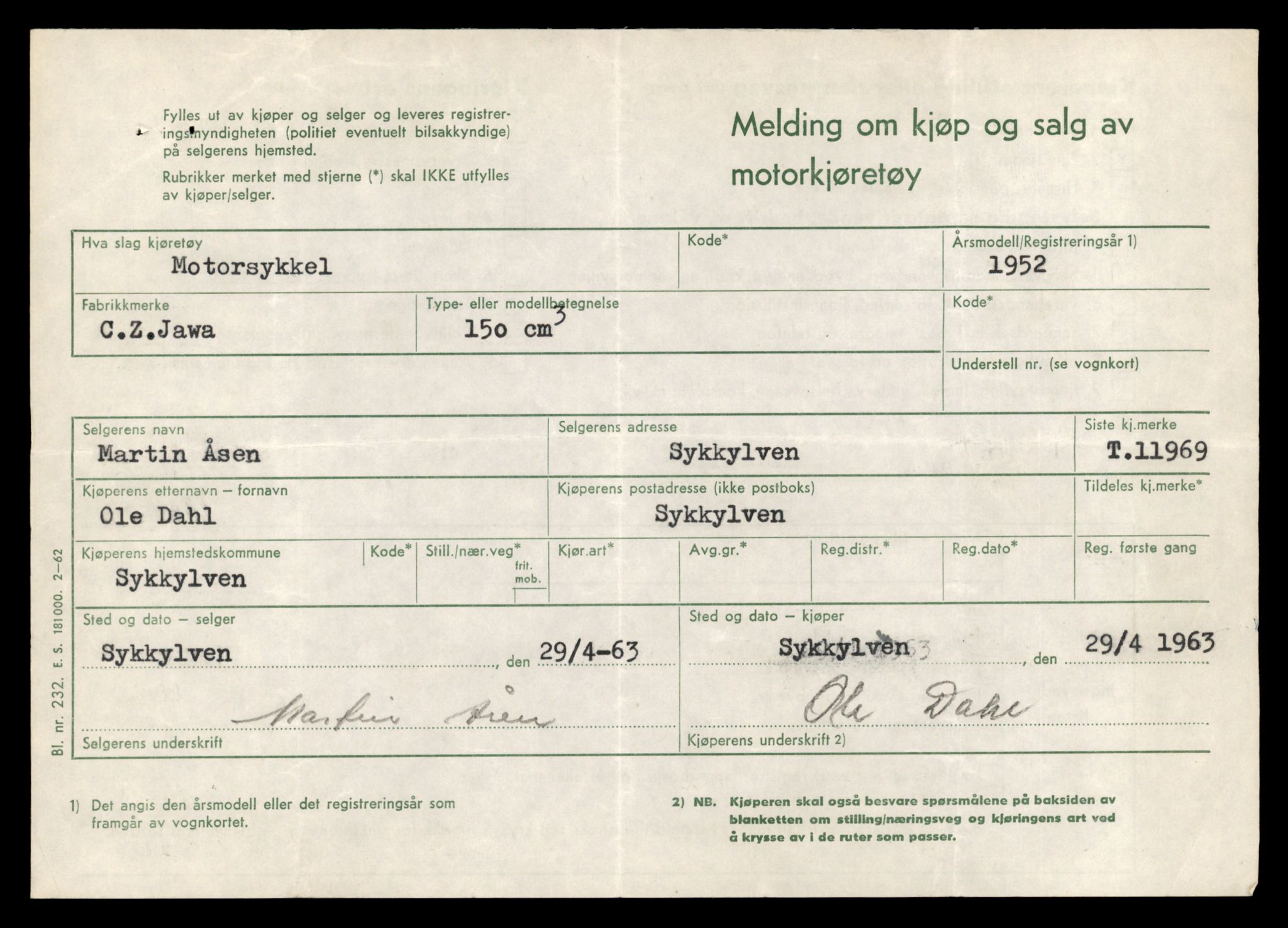 Møre og Romsdal vegkontor - Ålesund trafikkstasjon, AV/SAT-A-4099/F/Fe/L0031: Registreringskort for kjøretøy T 11800 - T 11996, 1927-1998, s. 2877