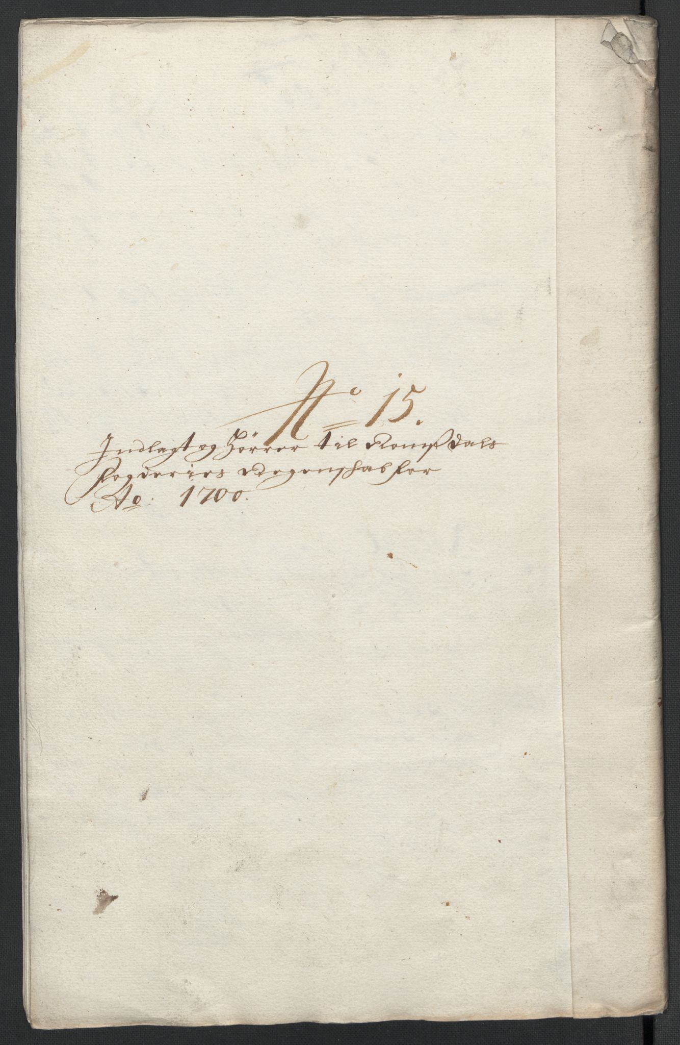 Rentekammeret inntil 1814, Reviderte regnskaper, Fogderegnskap, RA/EA-4092/R55/L3654: Fogderegnskap Romsdal, 1699-1700, s. 329