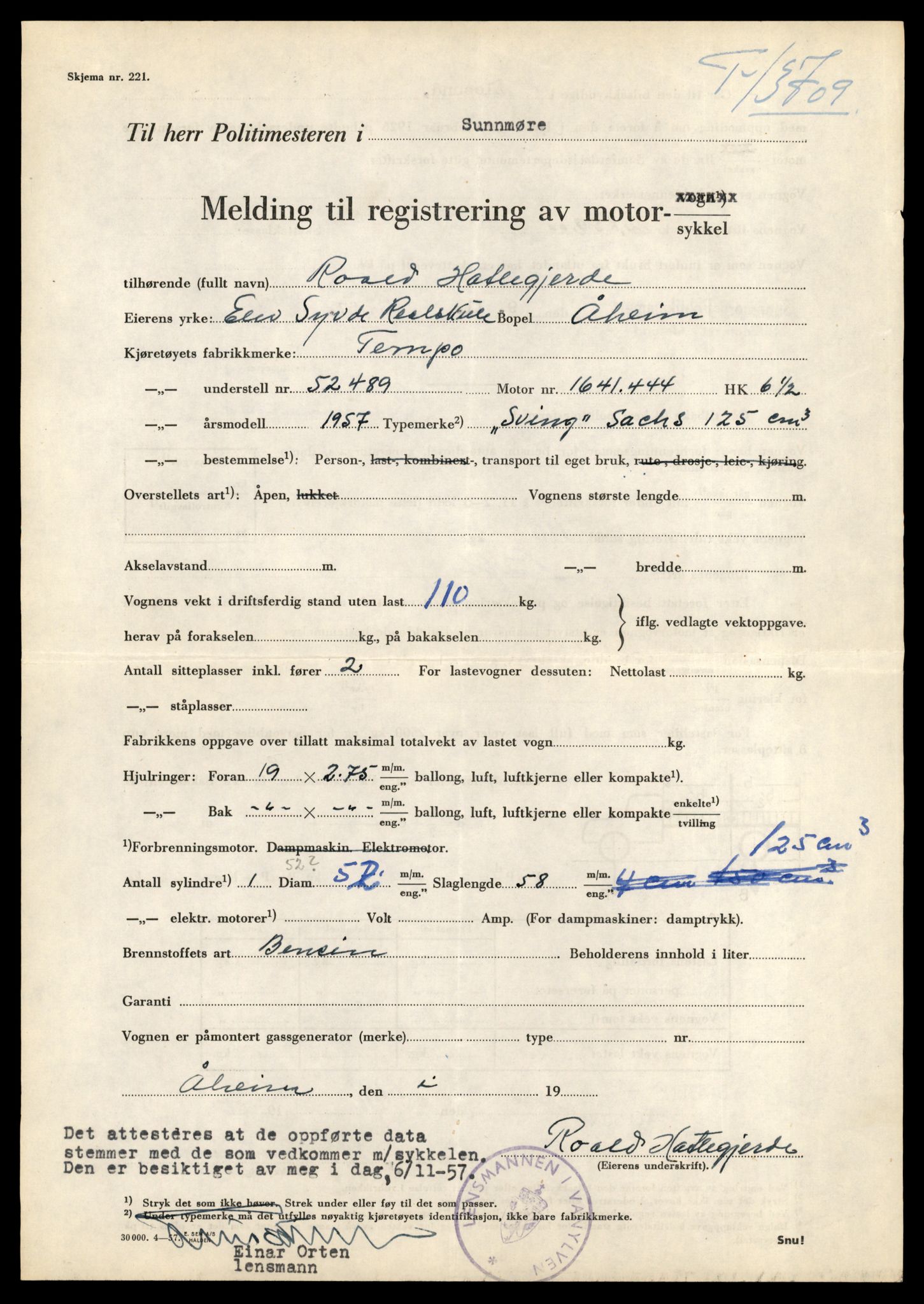 Møre og Romsdal vegkontor - Ålesund trafikkstasjon, AV/SAT-A-4099/F/Fe/L0040: Registreringskort for kjøretøy T 13531 - T 13709, 1927-1998, s. 3067