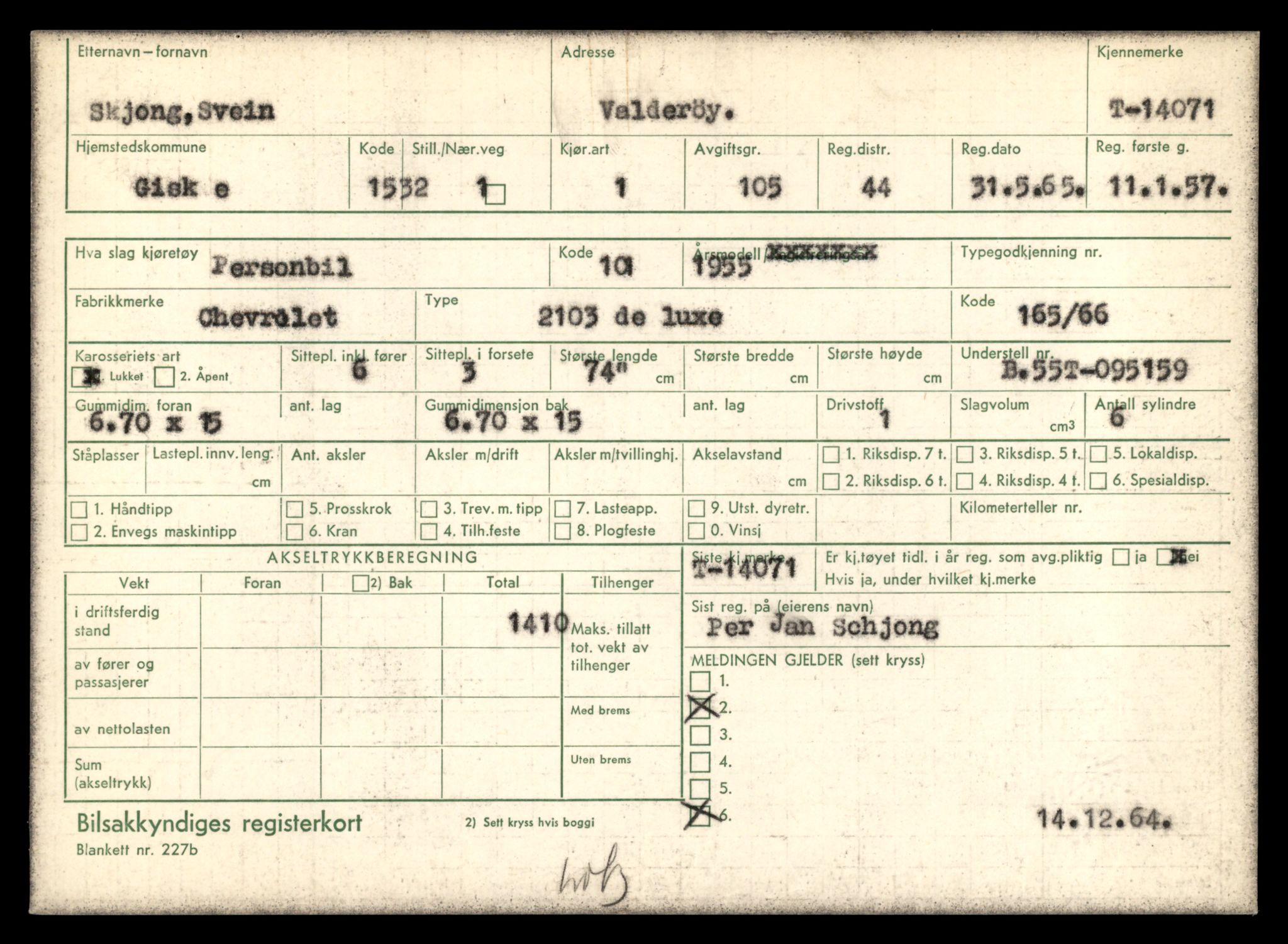Møre og Romsdal vegkontor - Ålesund trafikkstasjon, AV/SAT-A-4099/F/Fe/L0042: Registreringskort for kjøretøy T 13906 - T 14079, 1927-1998, s. 3041