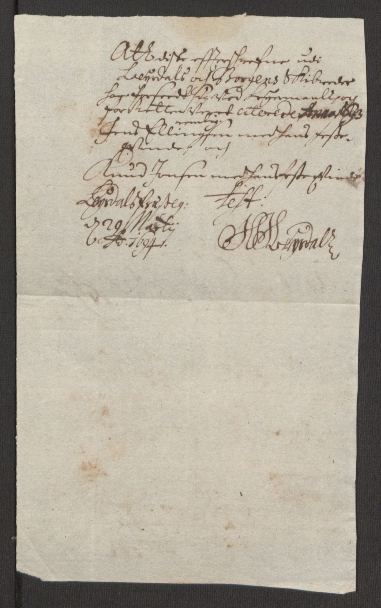 Rentekammeret inntil 1814, Reviderte regnskaper, Fogderegnskap, RA/EA-4092/R52/L3307: Fogderegnskap Sogn, 1693-1694, s. 135
